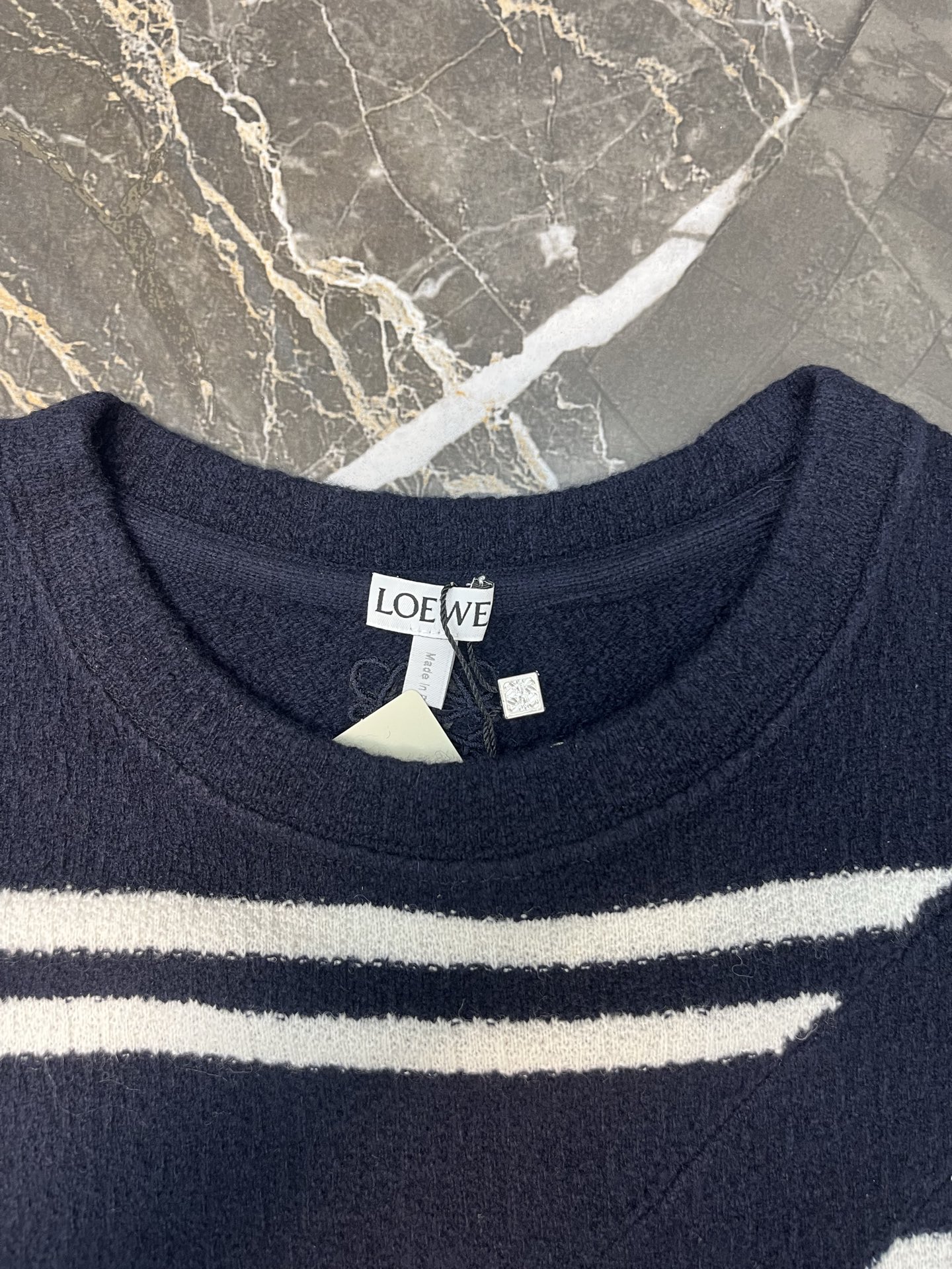 Loewe 轻盈纹理羊毛刺绣圆领针织短袖T恤