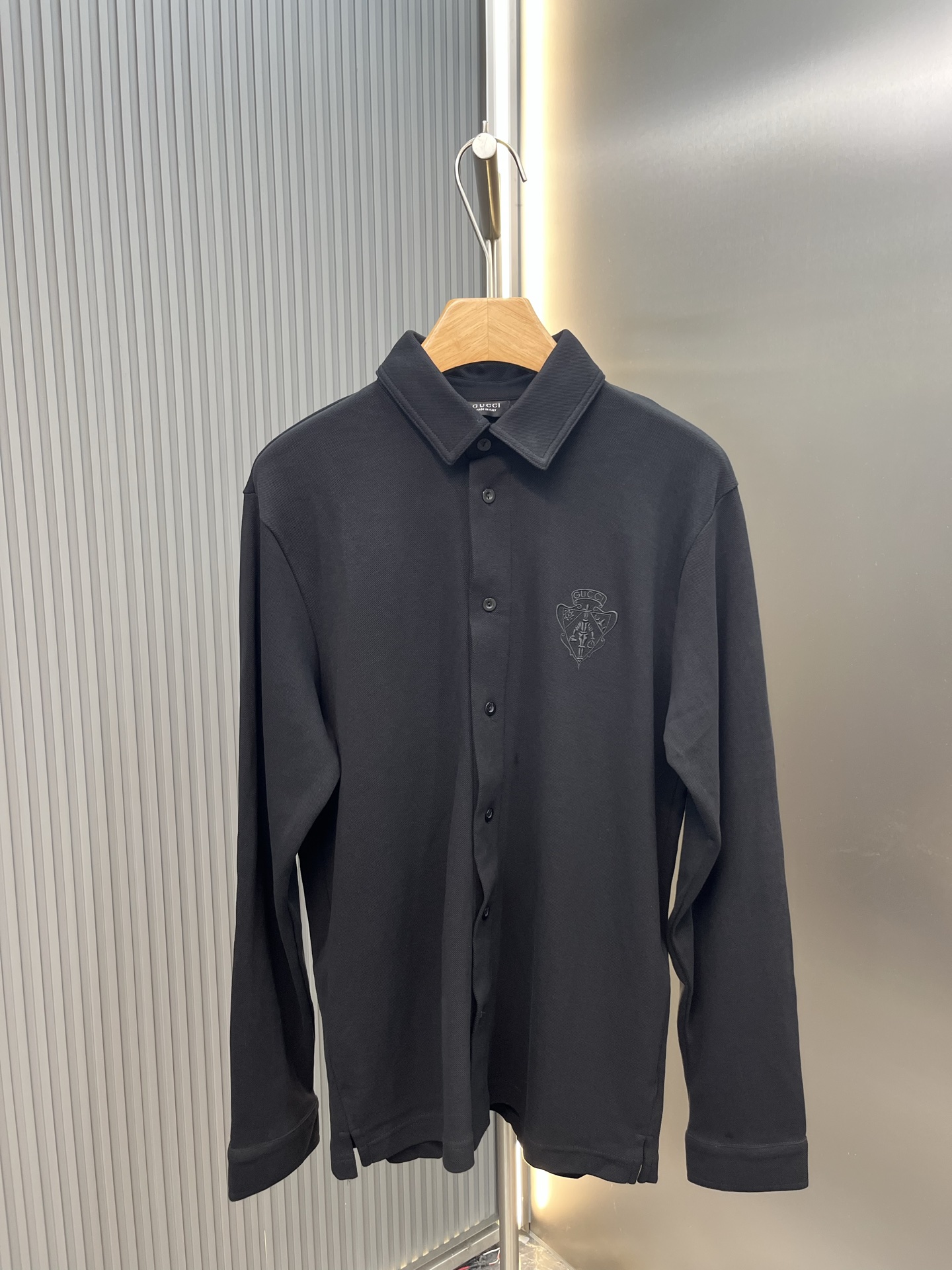 Gucci Guc 徽标纽扣饰刺绣珠地棉衬衫