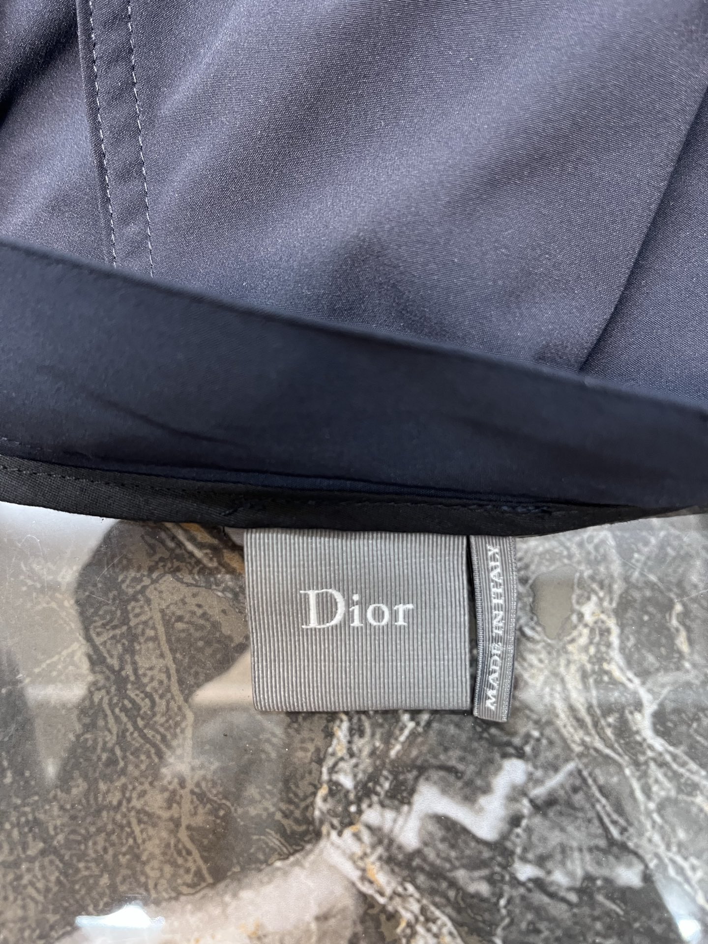 Dior Dr 字母刺绣徽标纽扣工装短裤