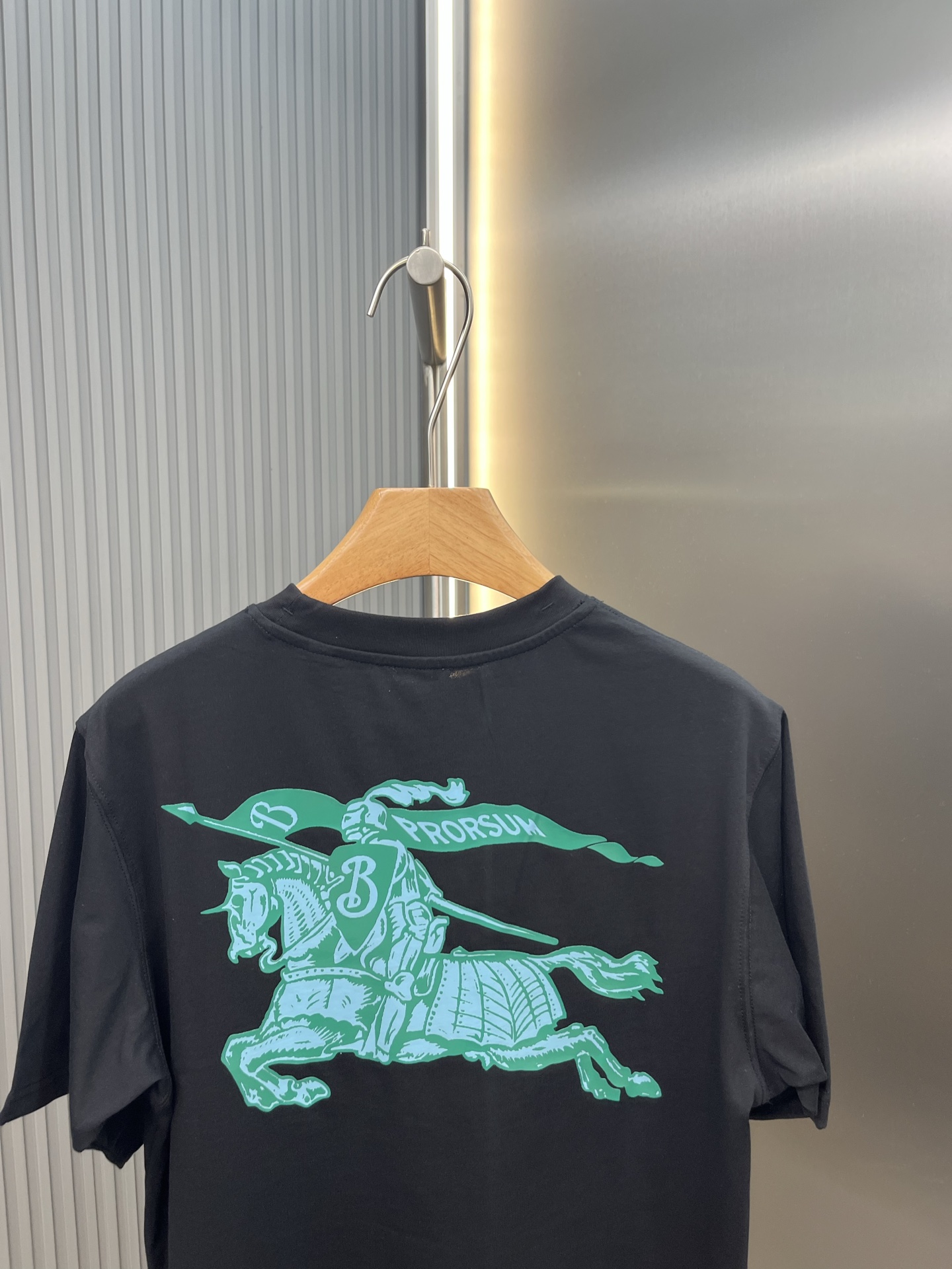 Burberry BBR 蓝骑士圆领短袖