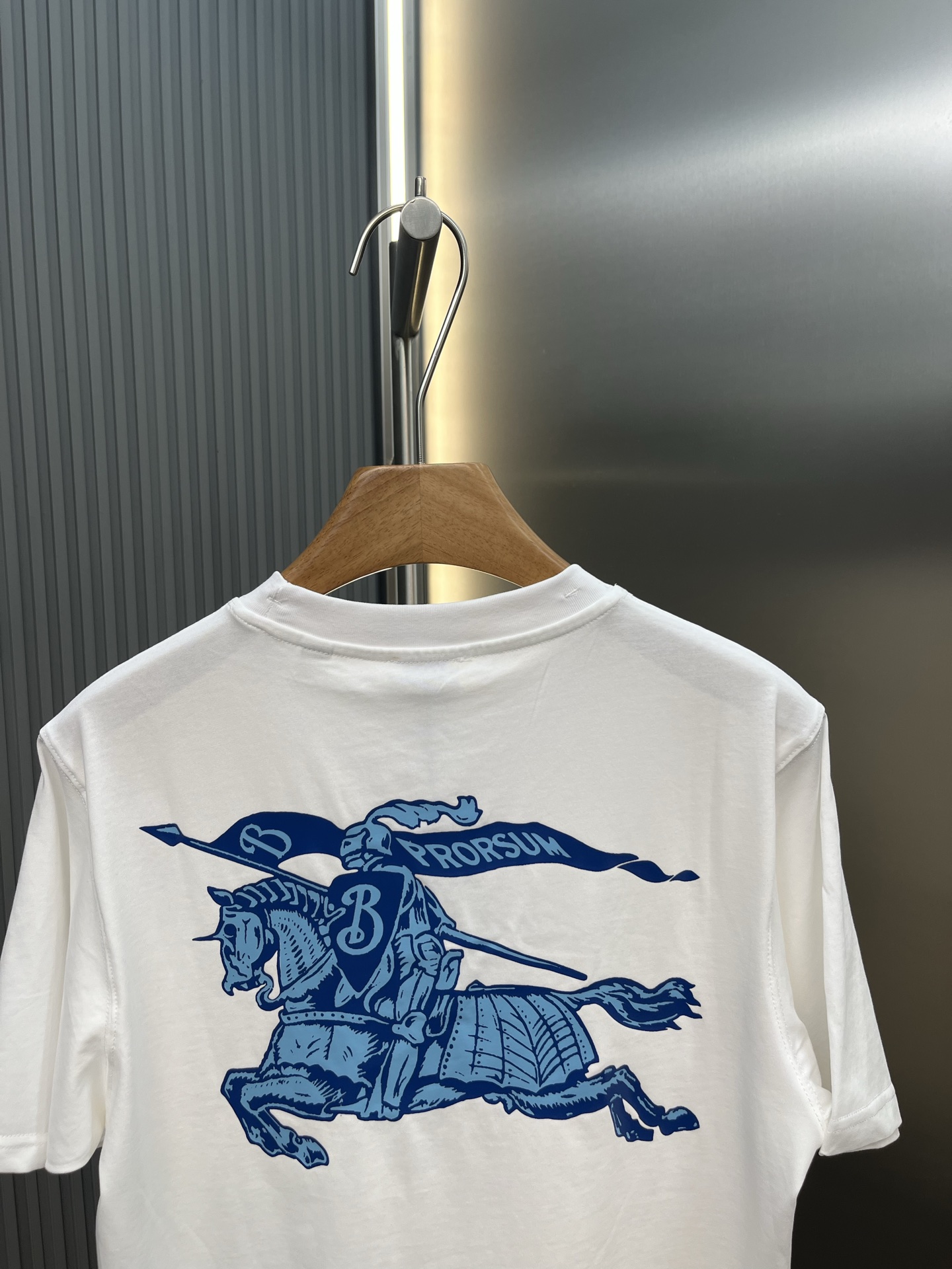 Burberry BBR 蓝骑士圆领短袖
