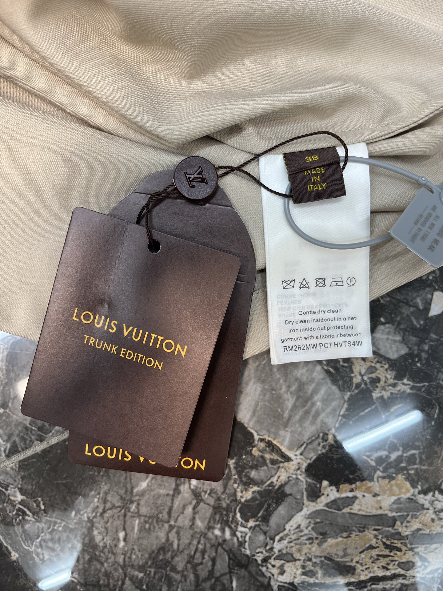 Unknown Lu 丝棉绒混纺开领标识衬衫