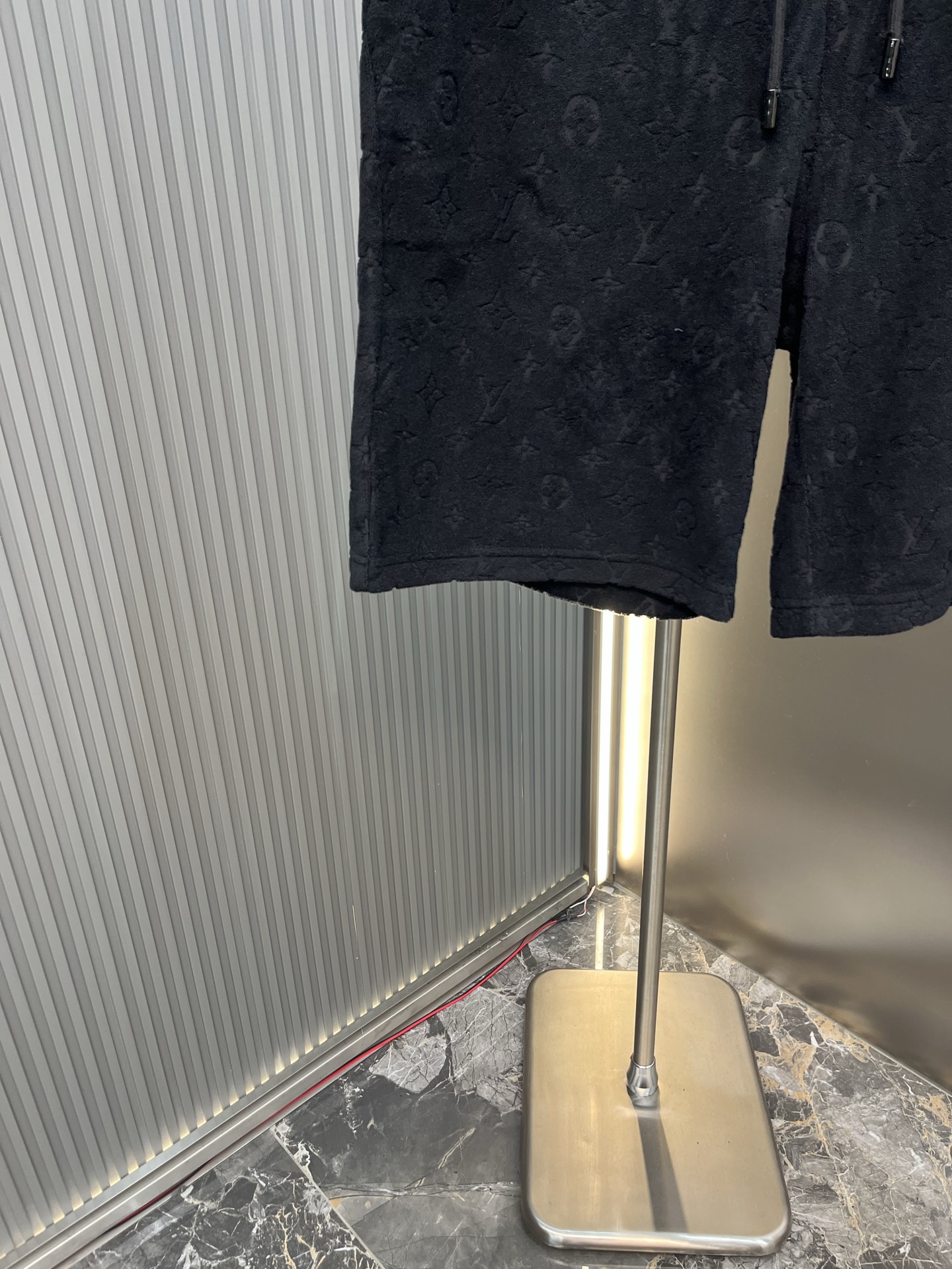 Louis Vuitton LOUIS VUITTON LV 植绒满印LOGO压花短裤