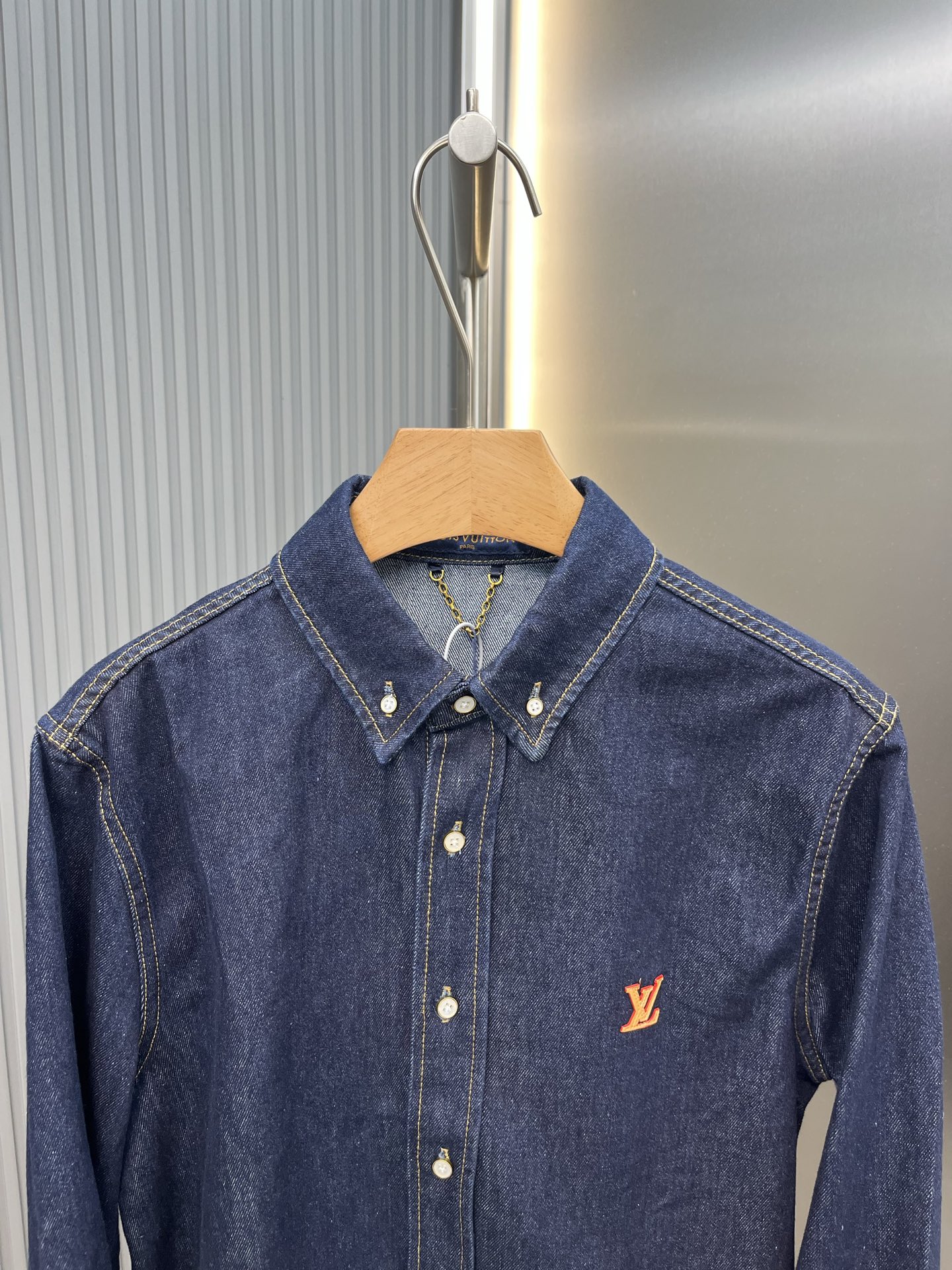 Louis Vuitton LOUIS VUITTON 棉质斜纹标识牛仔外套