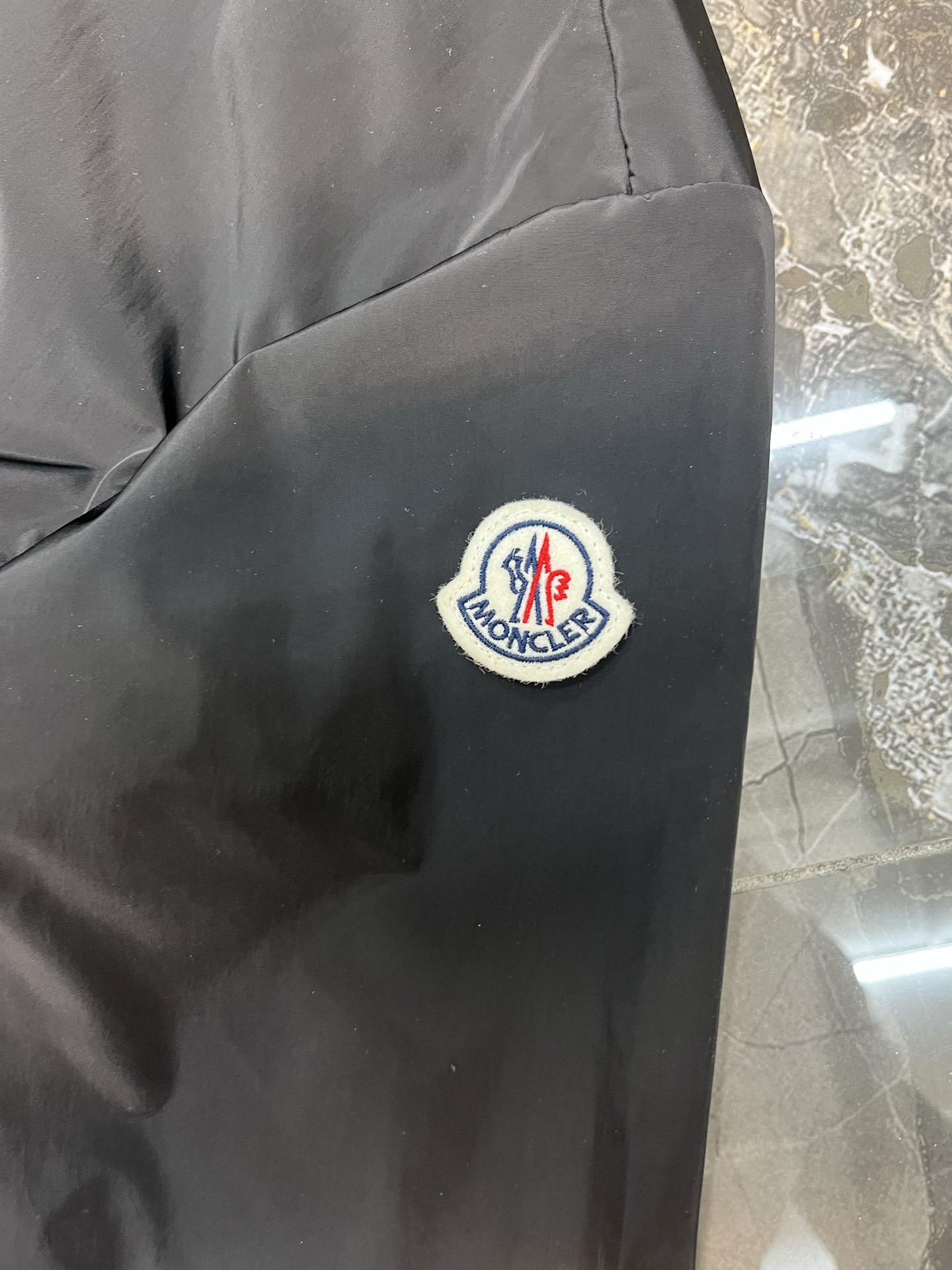 Moncler 早春新款 M蒙口连帽防风轻薄夹克