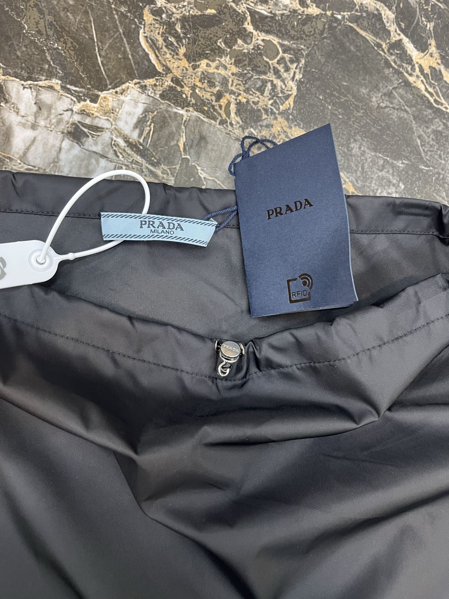 Prada Prada 三角标短裙女装