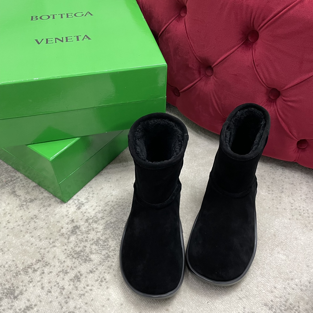 New
 Bottega Veneta Snow Boots Black