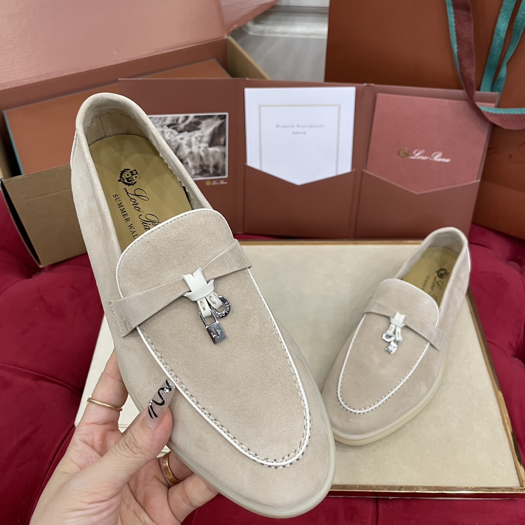 🌾G219专柜原单品质所见即所得Loro Pian*经典爆款出品lp顶级版本 英伦流苏平底乐福鞋原来这就
