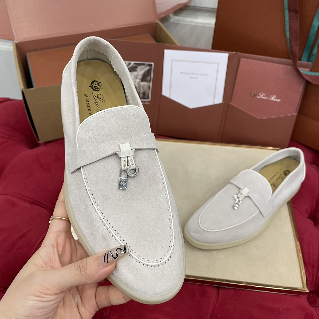 🌾G219专柜原单品质所见即所得Loro Pian*经典爆款出品lp顶级版本 英伦流苏平底乐福鞋原来这就