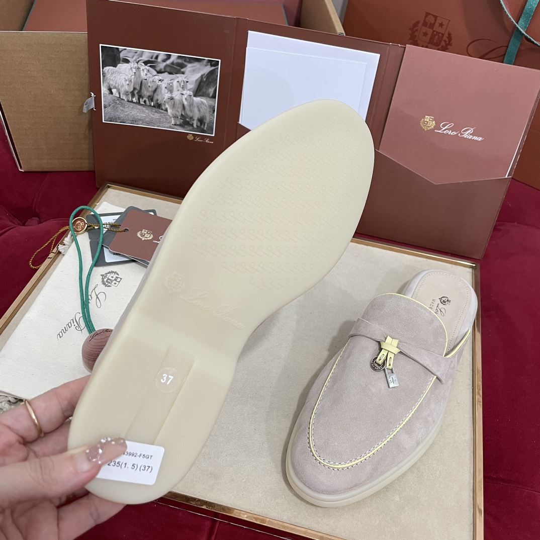 🌾G219专柜原单品质所见即所得Loro Pian*经典爆款出品lp顶级版本 英伦流苏平底乐福鞋原来这就