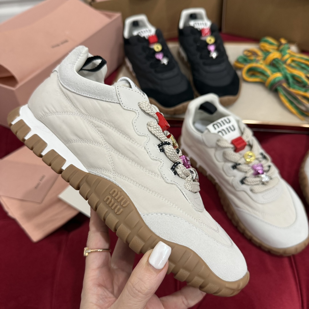 Miu Miu Tyre Sneakers: Elegant Sport Shoes with DIY Accents - Size 35-40 7 i1741186738 3405 0