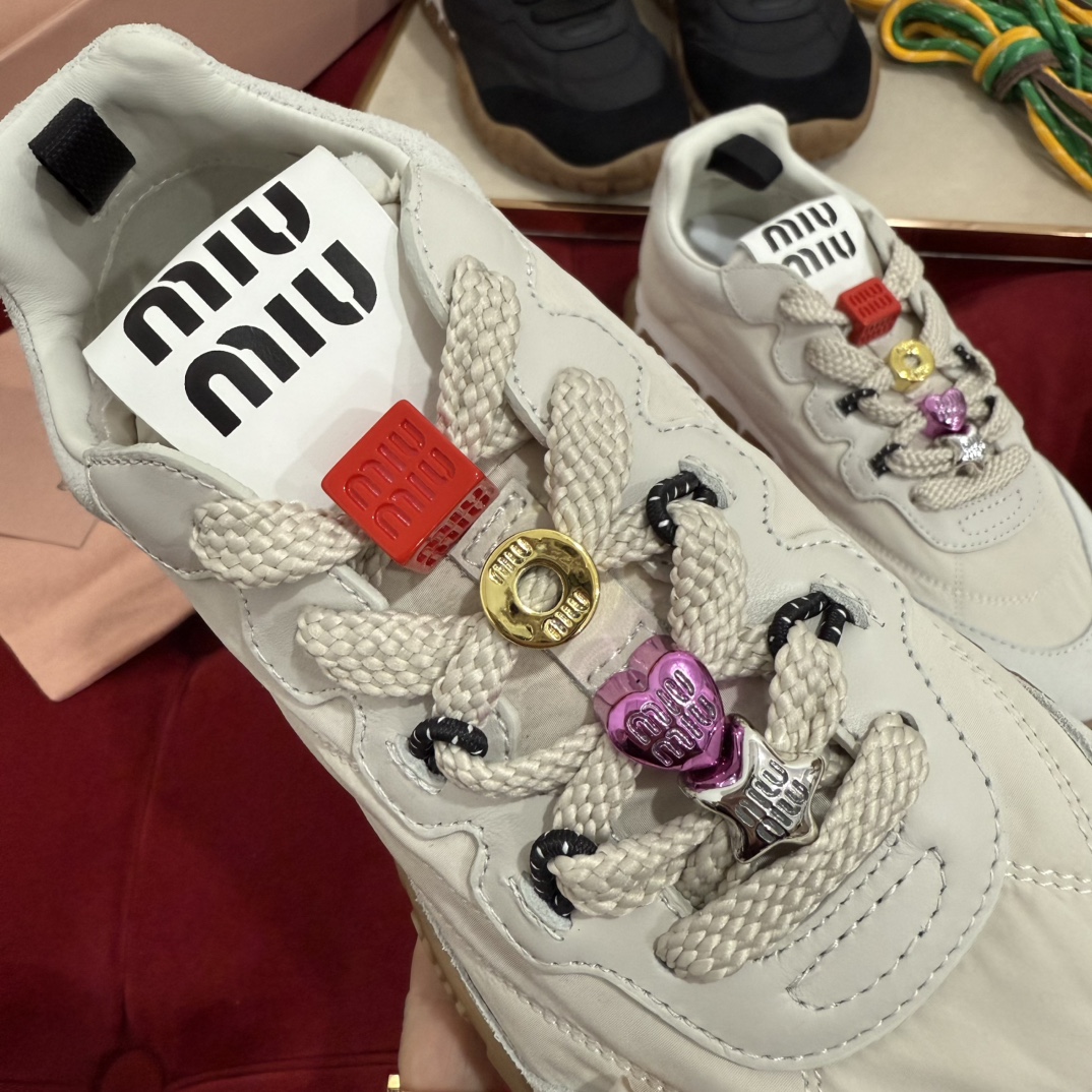 Miu Miu Tyre Sneakers: Elegant Sport Shoes with DIY Accents - Size 35-40 4 i1741186738 6450 4