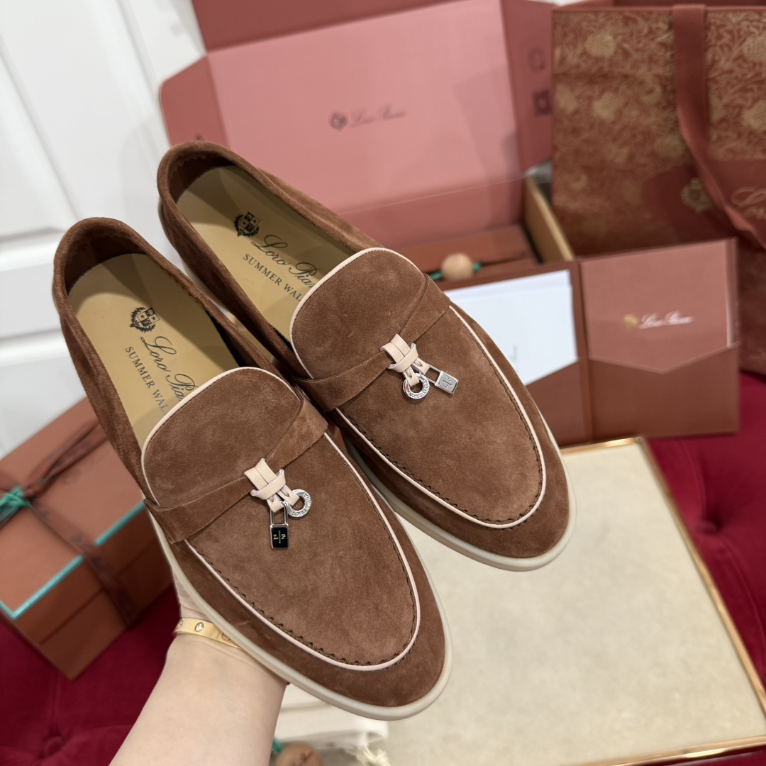 🌾G219专柜原单品质所见即所得Loro Pian*经典爆款出品lp顶级版本 英伦流苏平底乐福鞋原来这就
