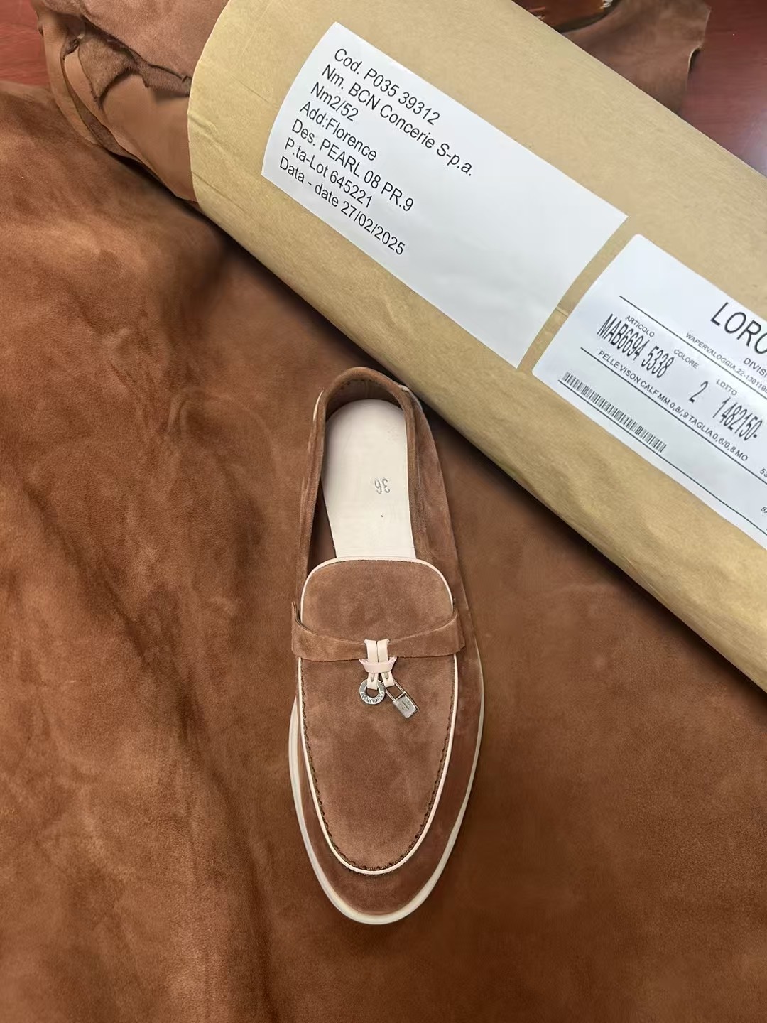 🌾G219专柜原单品质所见即所得Loro Pian*经典爆款出品lp顶级版本 英伦流苏平底乐福鞋原来这就