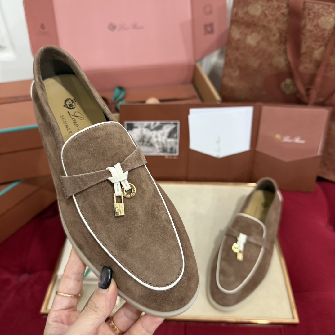 🌾G219专柜原单品质所见即所得Loro Pian*经典爆款出品lp顶级版本 英伦流苏平底乐福鞋原来这就