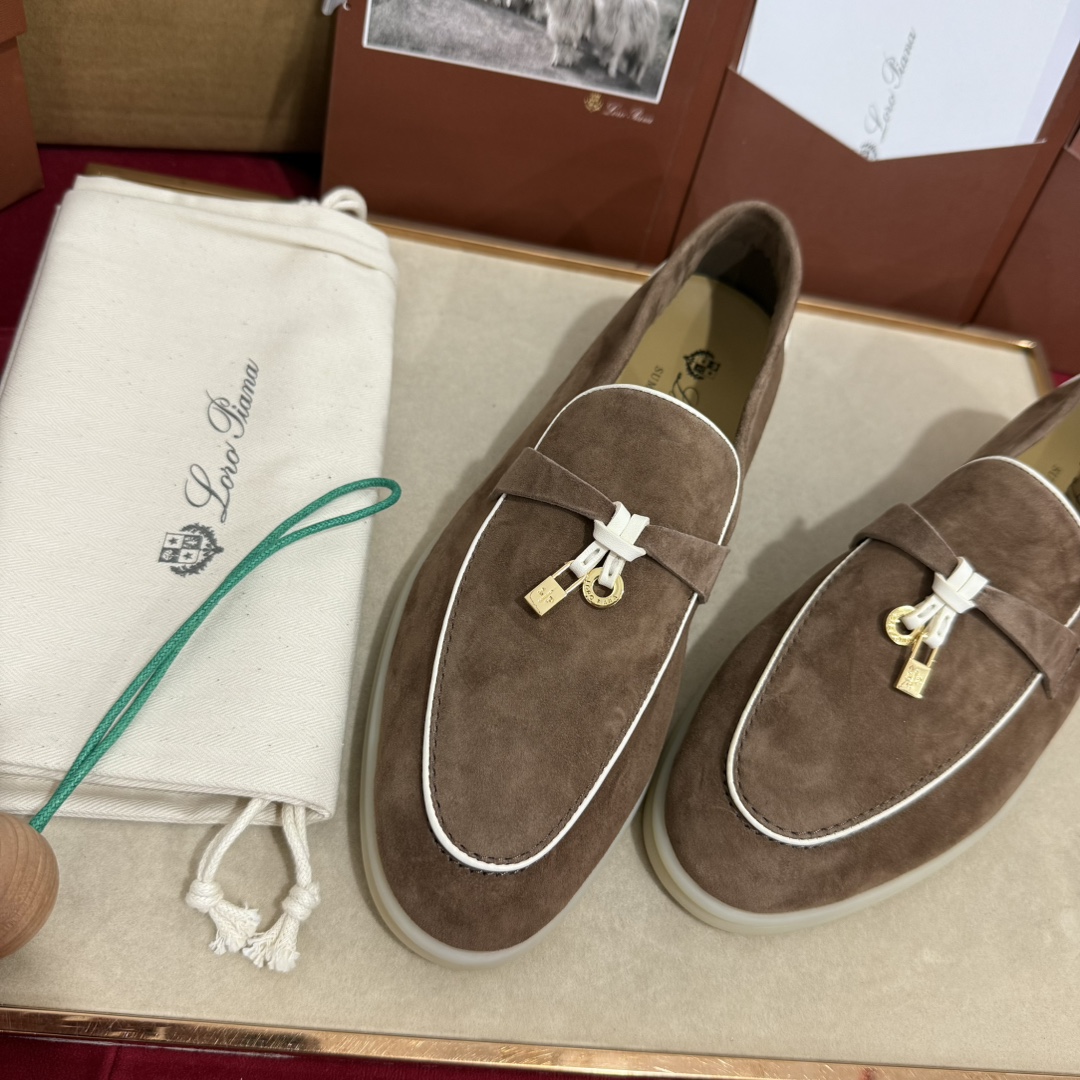 🌾G219专柜原单品质所见即所得Loro Pian*经典爆款出品lp顶级版本 英伦流苏平底乐福鞋原来这就