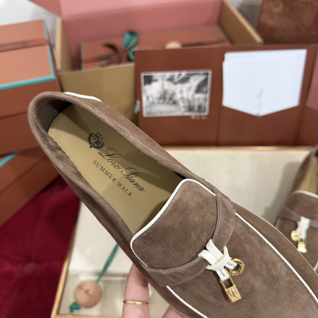 🌾G219专柜原单品质所见即所得Loro Pian*经典爆款出品lp顶级版本 英伦流苏平底乐福鞋原来这就