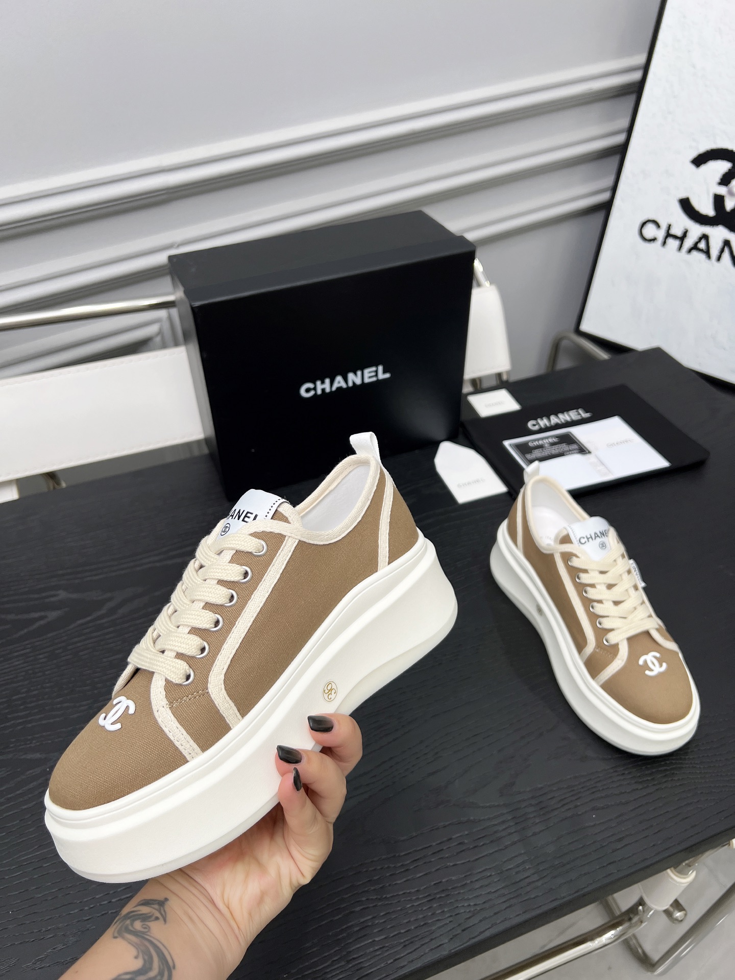 CHANEL Women's Runway Sneakers Designer Casual Shoes 6 i1745481660302 4514 0 4