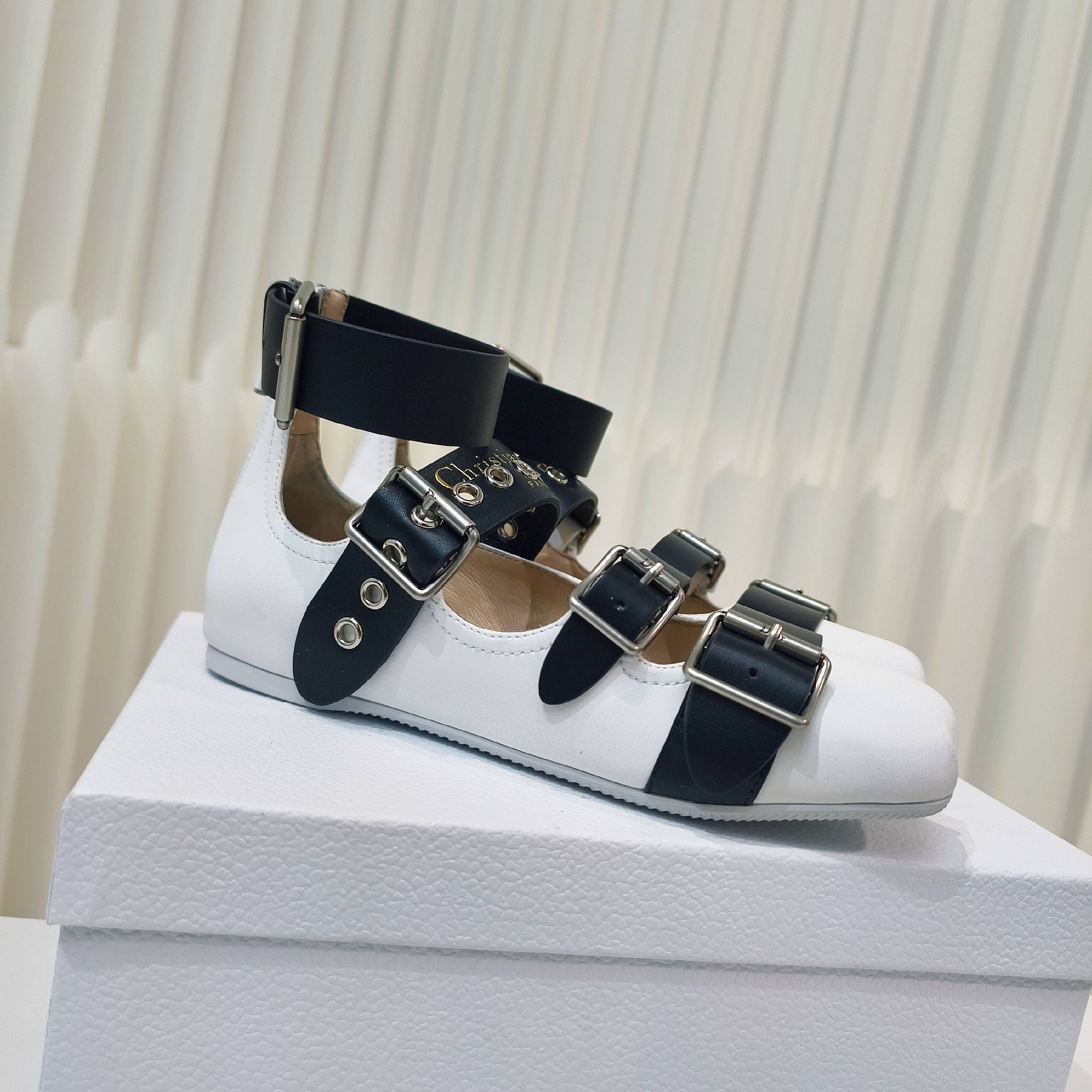 “2025 D Family Collection: Mary Jane’s 696 Monotonous Shoes – Classic, Stylish, and Comfortable Size 34-42 Yards”
