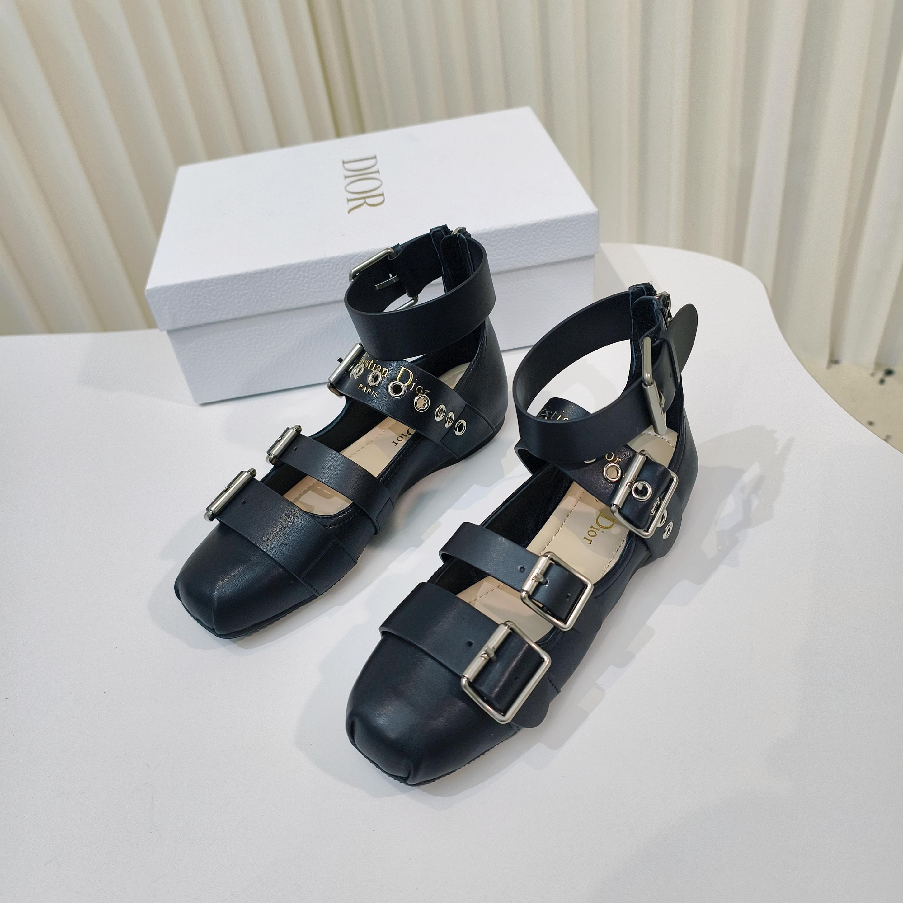 “2025 D Family Mary Jane 696 Shoes: Classic, Stylish, Comfortable, Sizes 34-42” - 图片 4