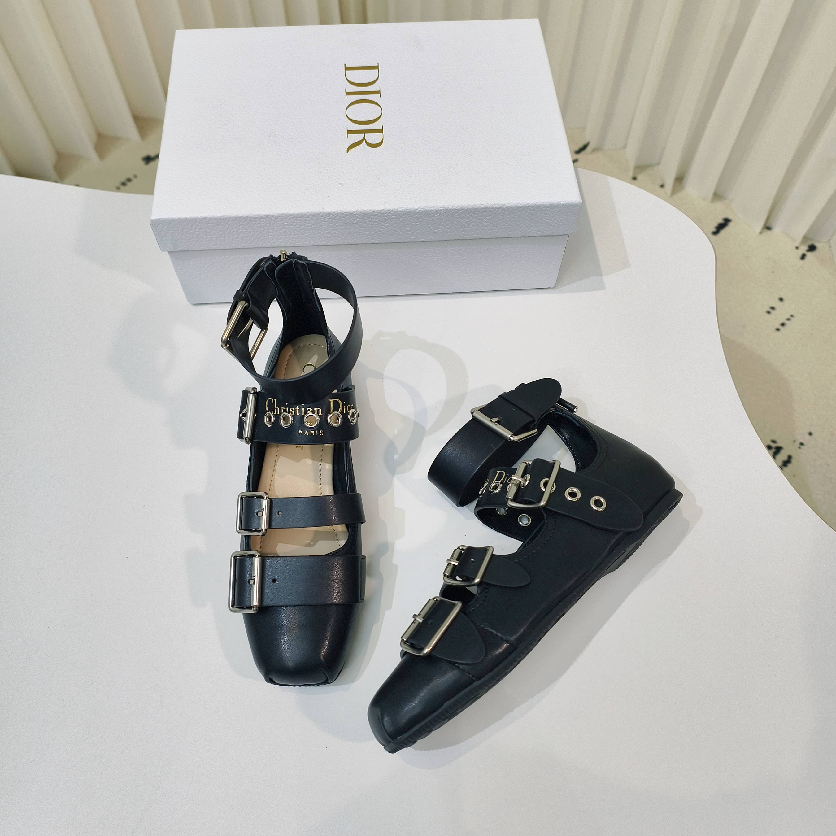 “2025 D Family Mary Jane 696 Shoes: Classic, Stylish, Comfortable, Sizes 34-42” - 图片 3