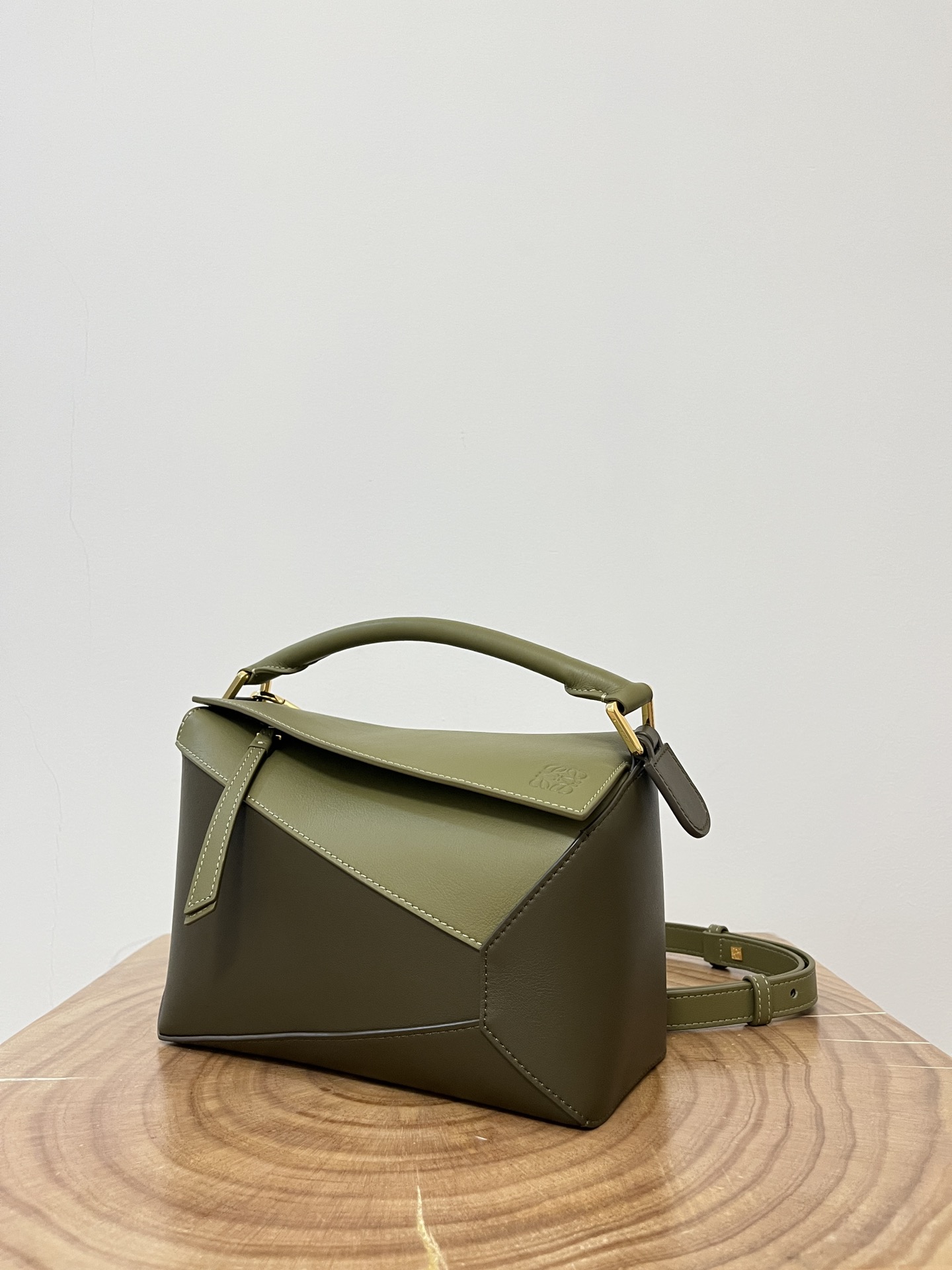 [Loewe Women