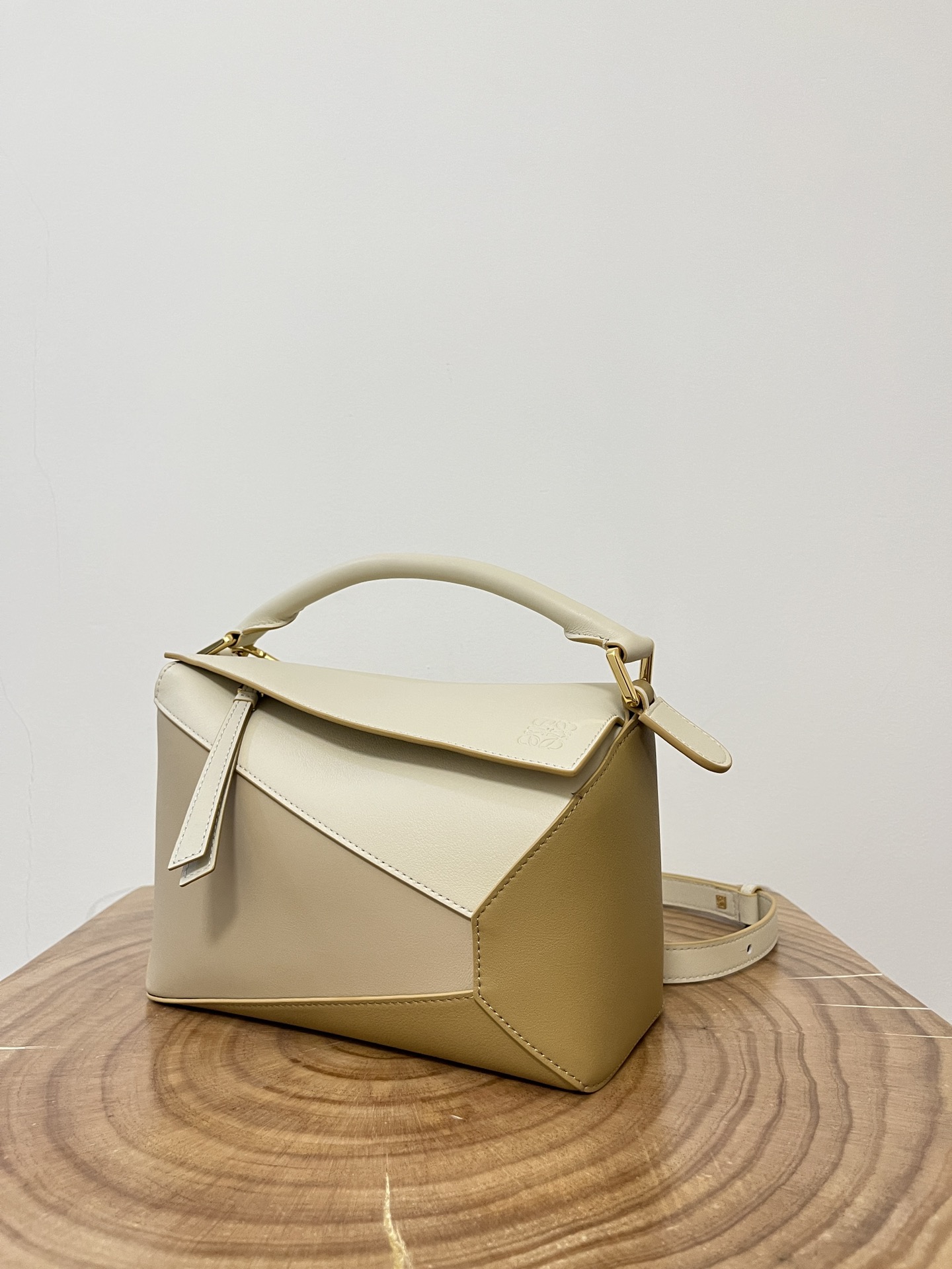[Loewe Women