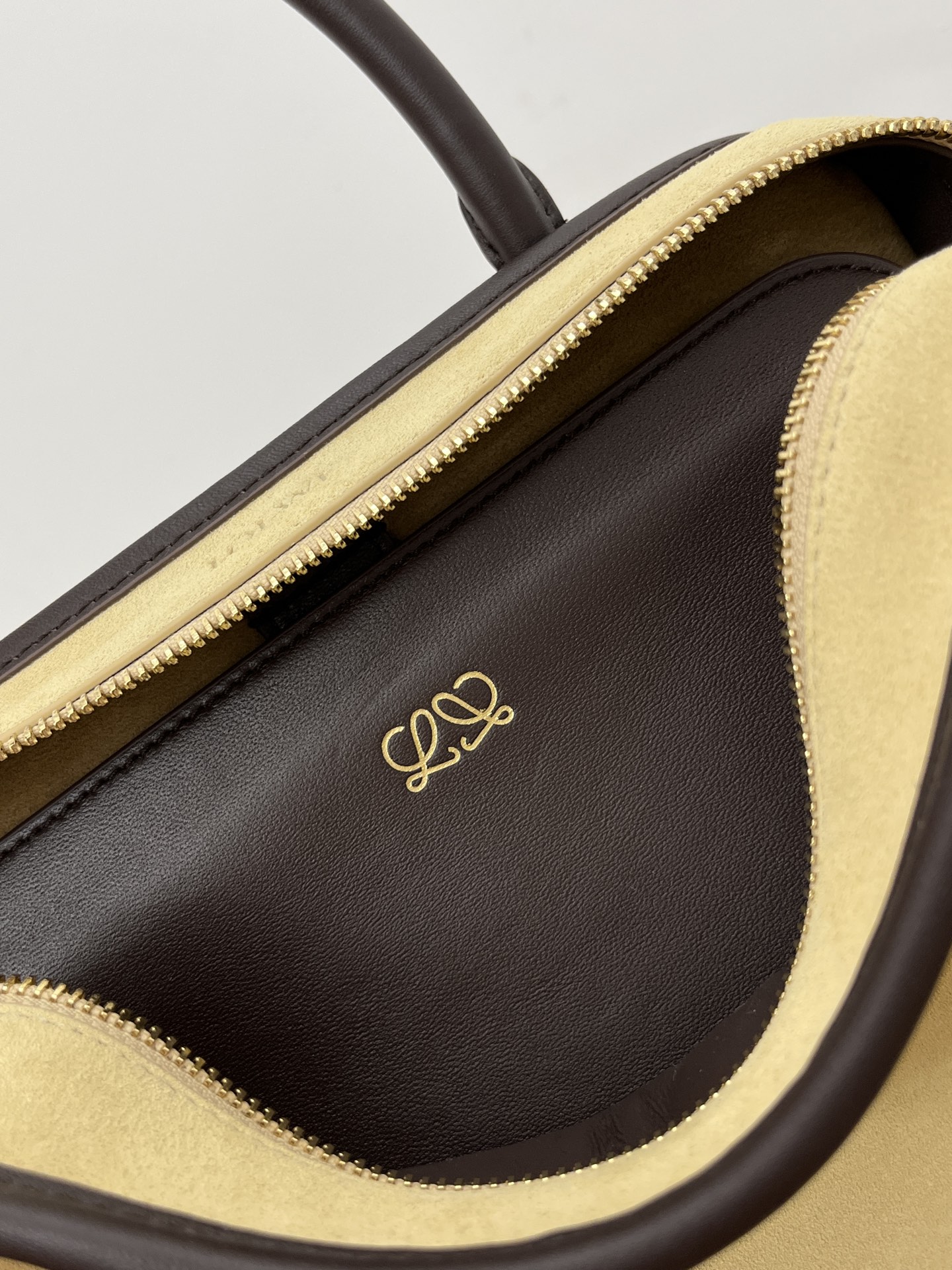 Сумка Loewe Amazona 180 Small