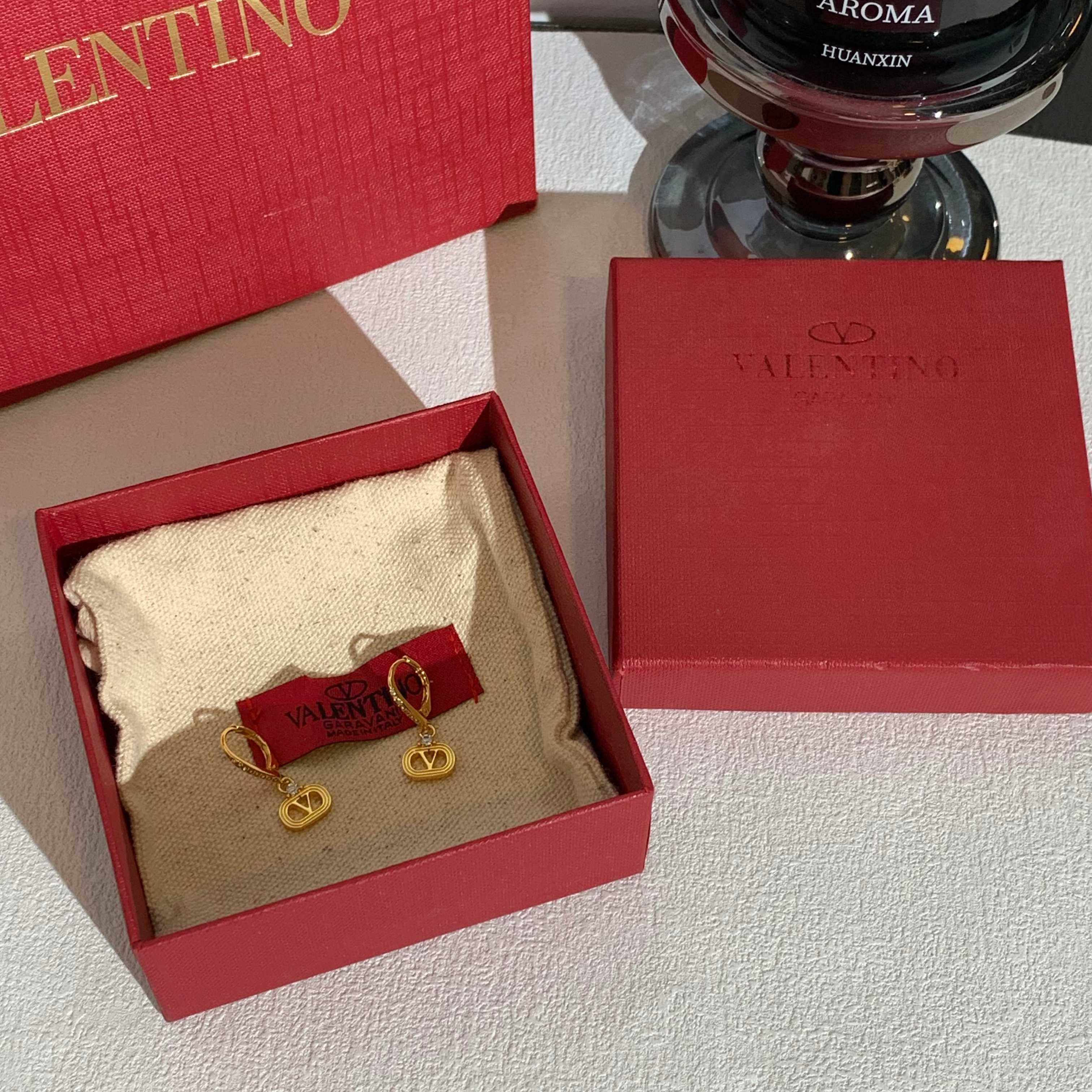 발렌티노 귀걸이 63447 Valentino Earrings 상세 이미지 2