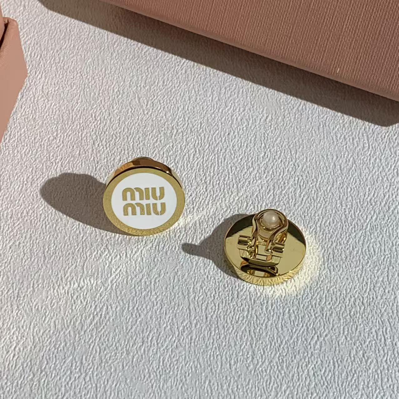 미우미우 귀걸이 133505 Miu Miu Earrings 썸네일 이미지