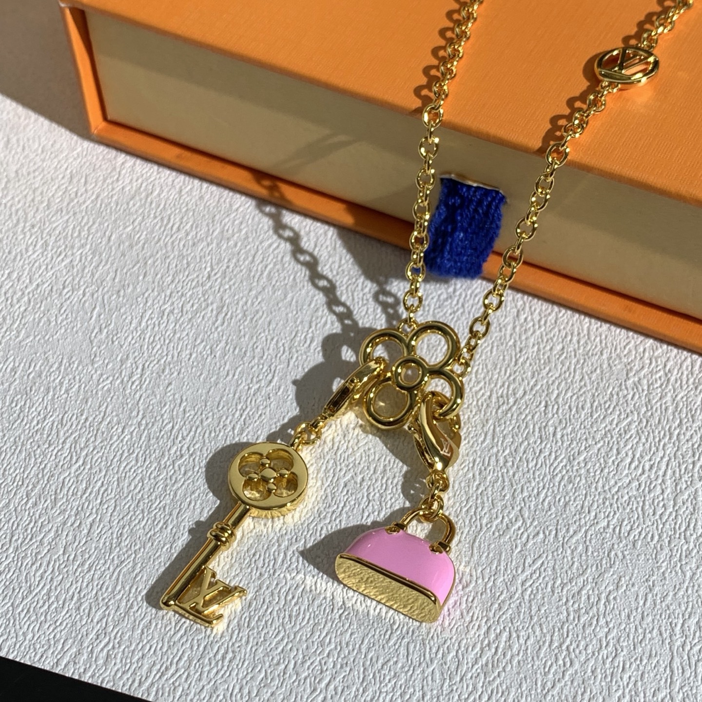 루이비통 목걸이 135223 Louis Vuitton Necklace 썸네일 이미지