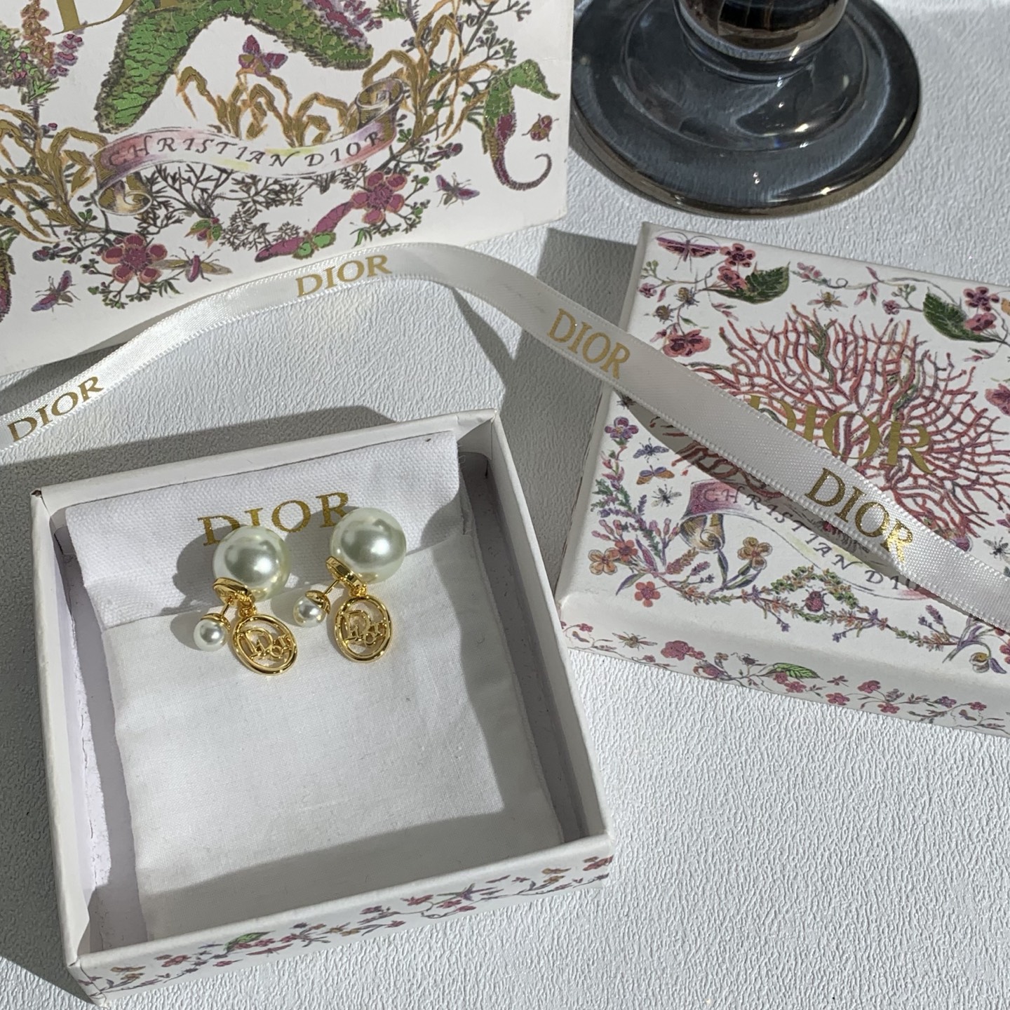 디올 26SS 귀걸이 134731 Dior Earrings 썸네일 이미지