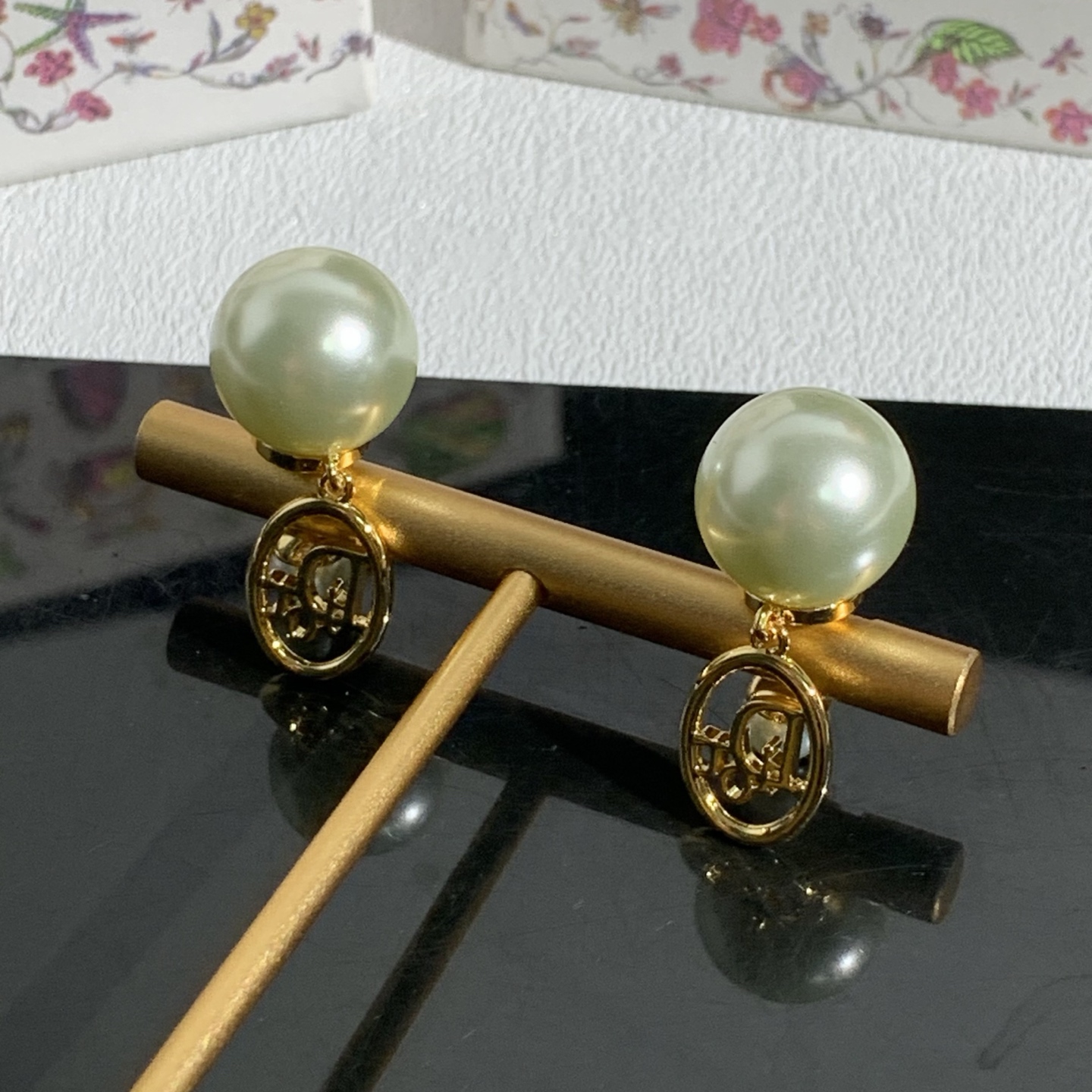 디올 26SS 귀걸이 134731 Dior Earrings 썸네일 이미지