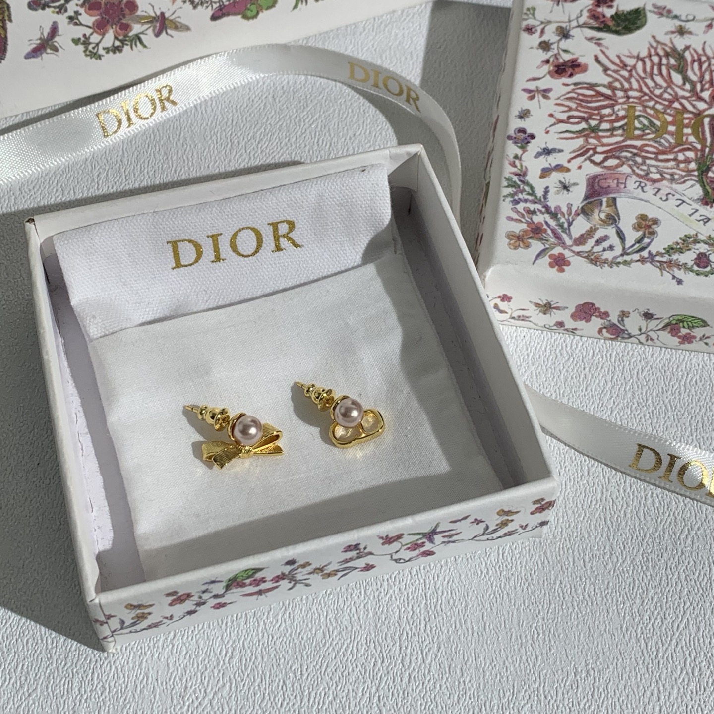 디올 26SS 귀걸이 134730 Dior Earrings 썸네일 이미지