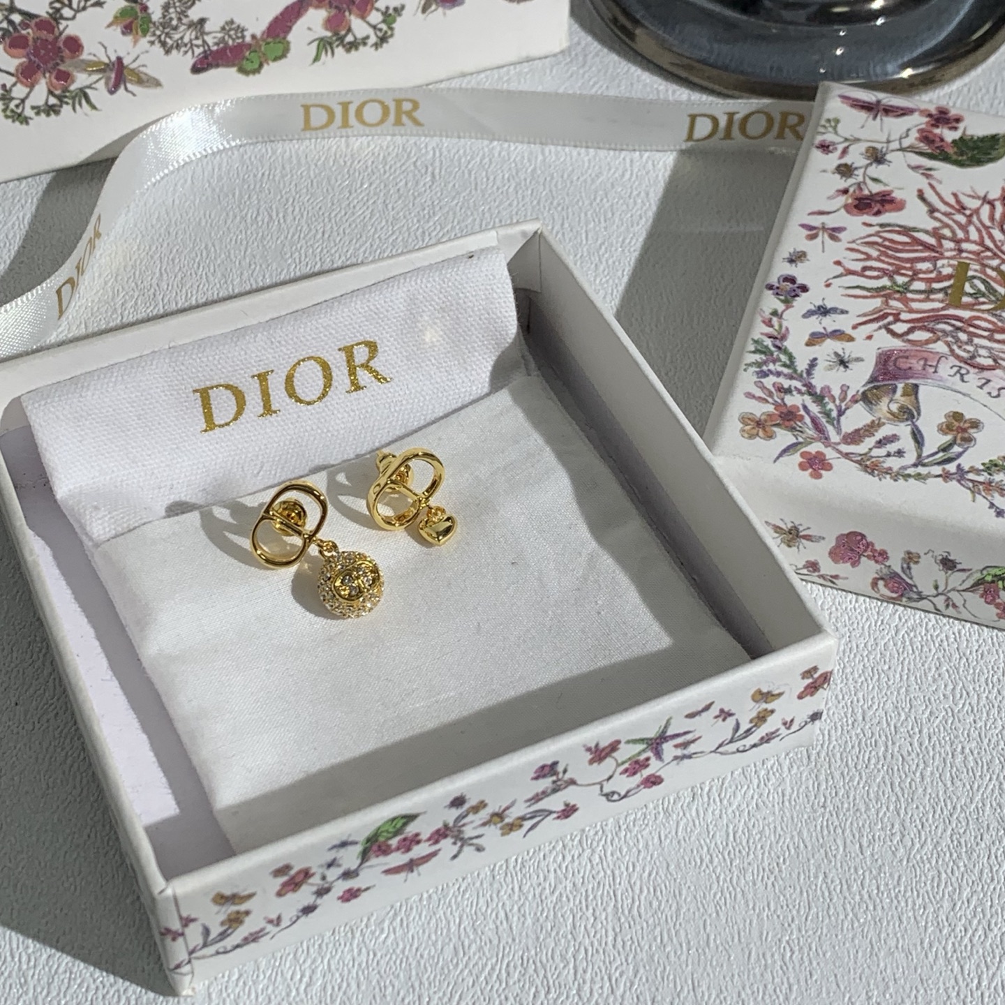 디올 26SS 귀걸이 134729 Dior Earrings 썸네일 이미지