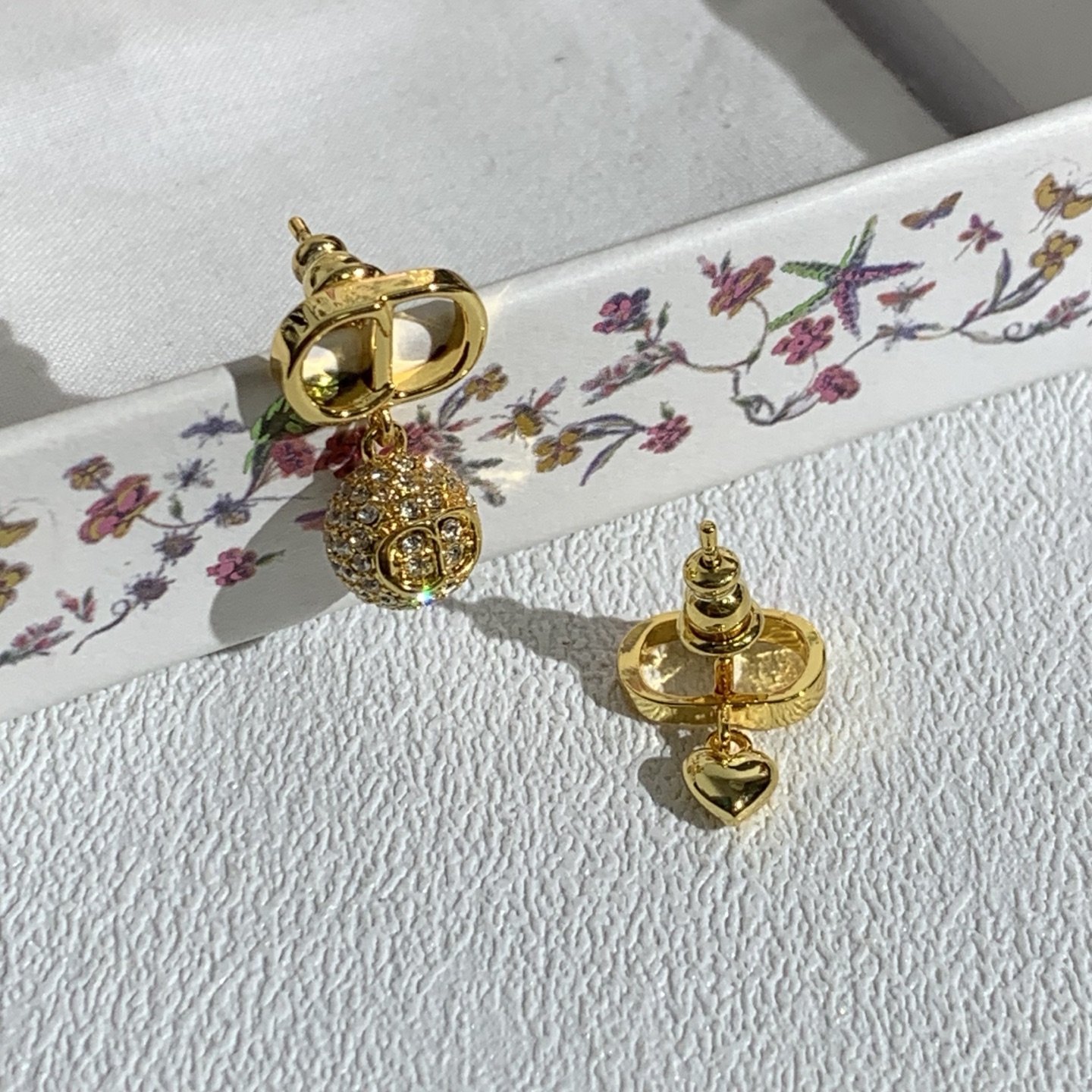 디올 26SS 귀걸이 134729 Dior Earrings 썸네일 이미지
