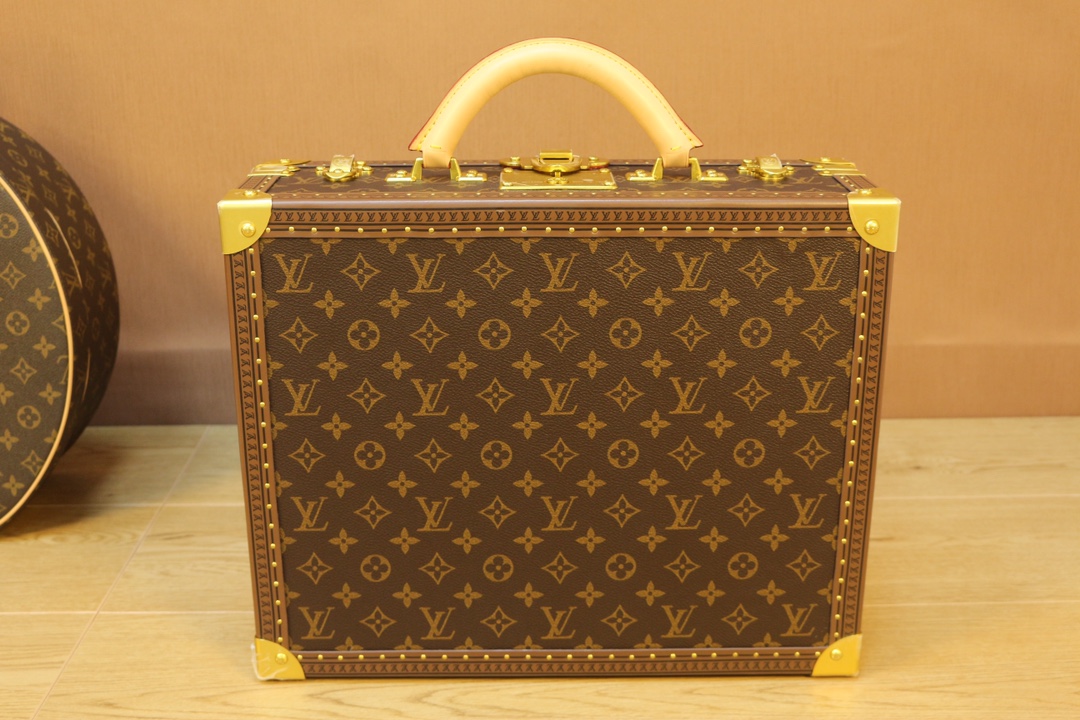 [Trolley Cases]
