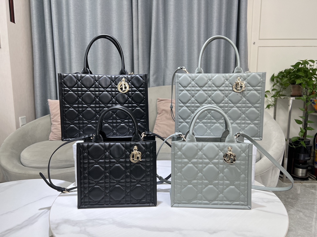 Dior Handbags Tote Bags website to buy replica
 Fall/Winter Collection
