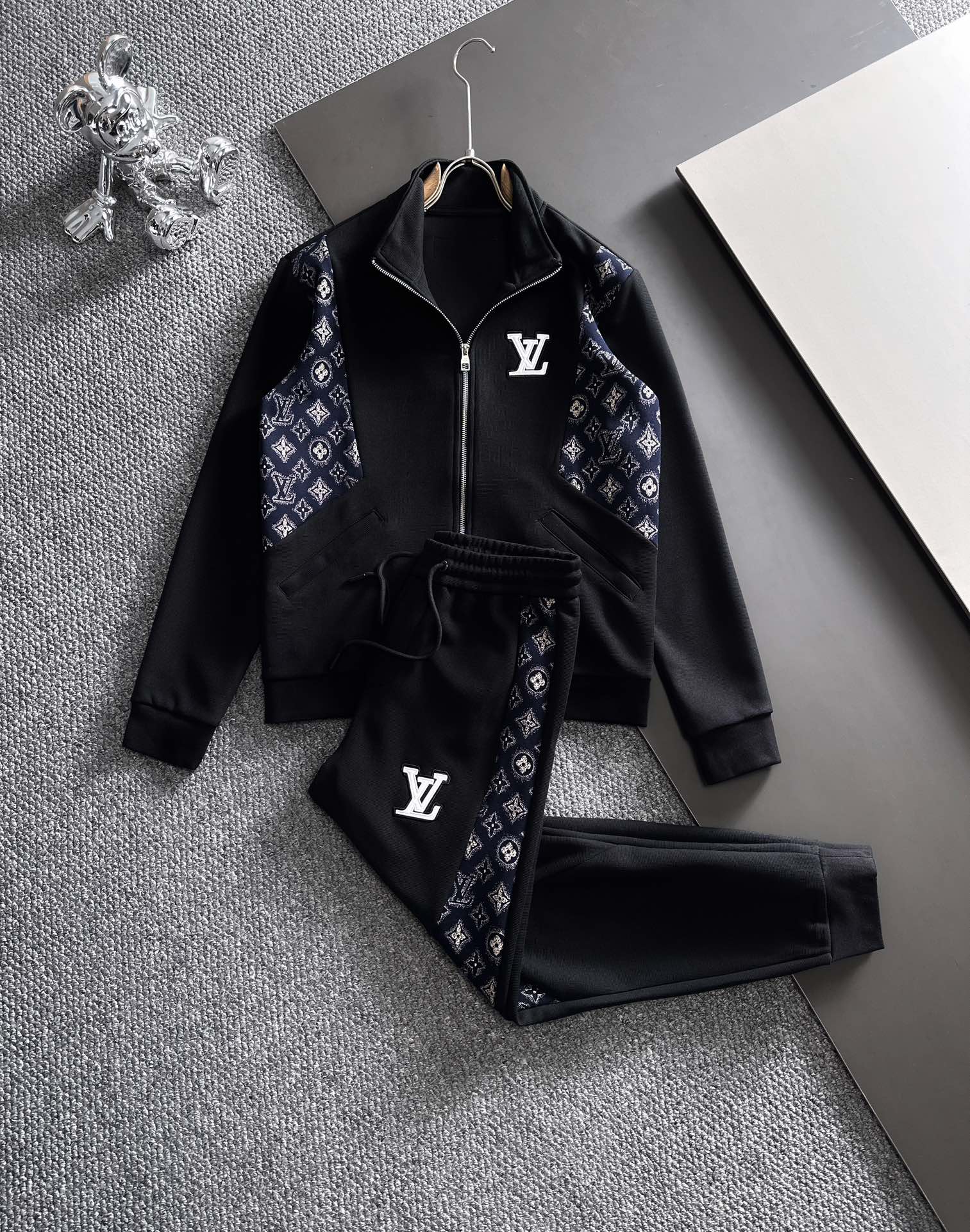 Louis Vuitton Clothing Two Piece Outfits & Matching Sets Splicing Cotton Fall/Winter Collection Fashion Casual