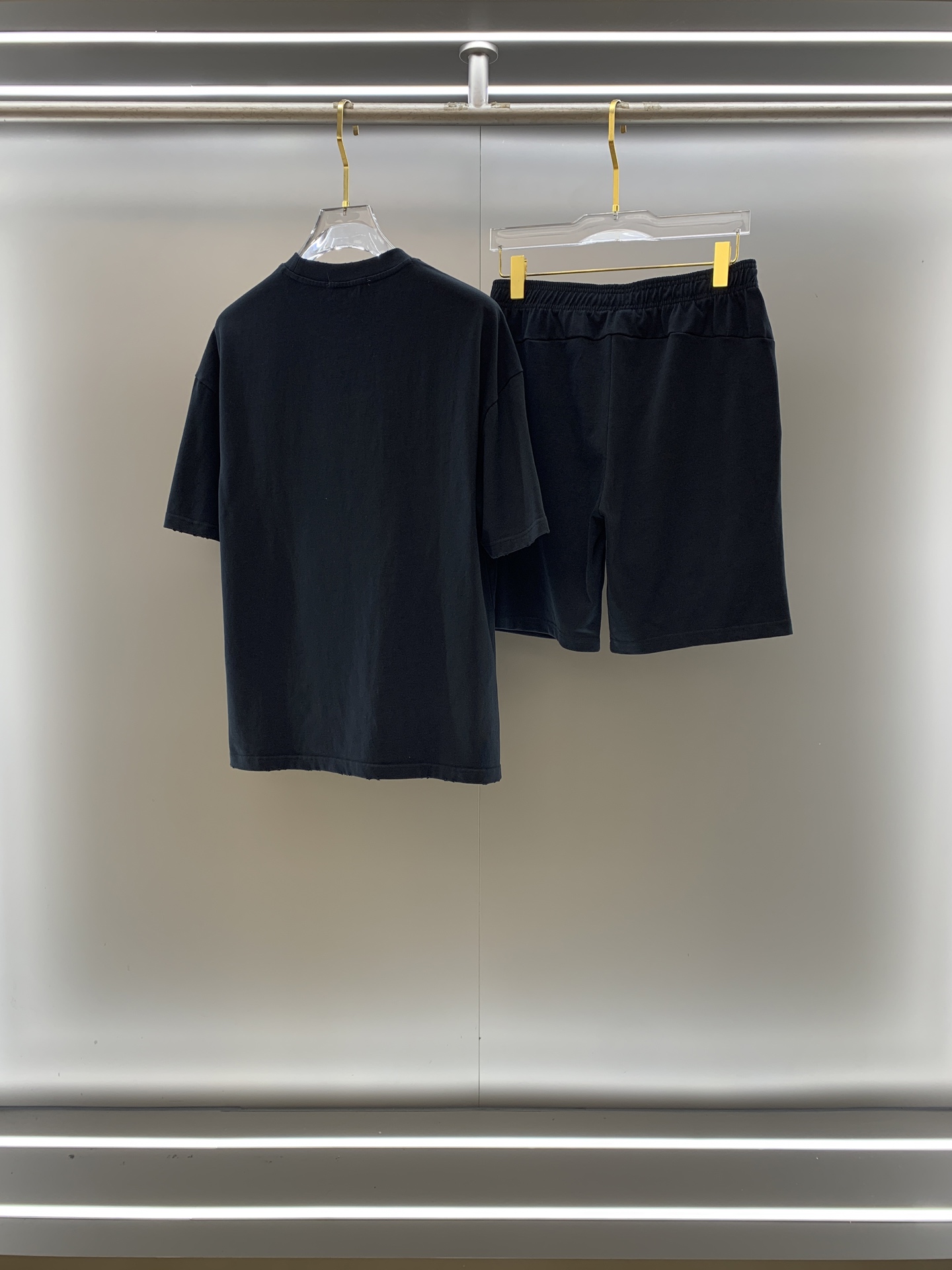 Fendi Spring/Summer Short Sleeve & Shorts Set - Premium Cotton, Distressed Design 3 i1746726049075 2259 0 9