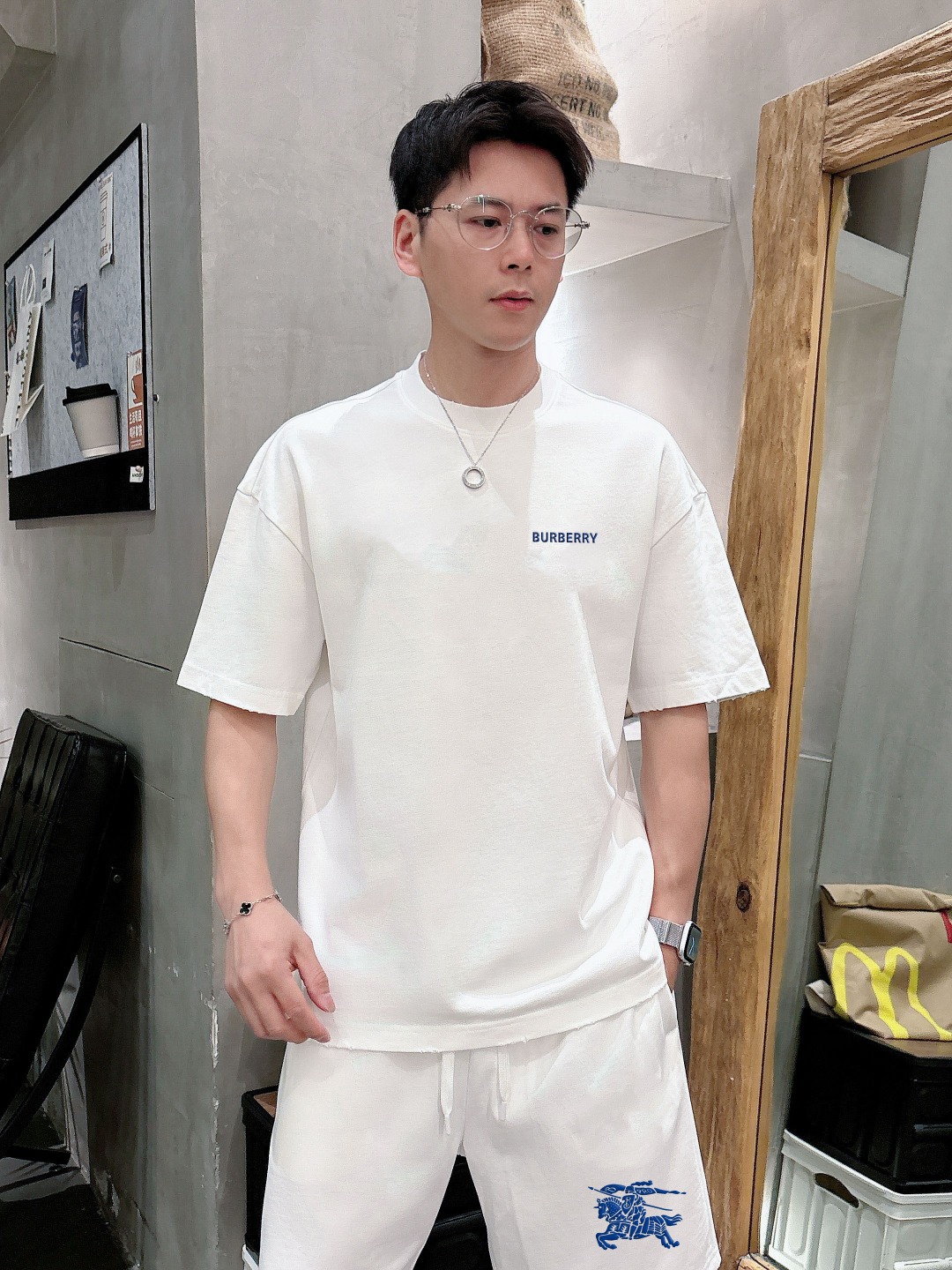 巴宝莉 🔥🔥高端定制 2026春夏新款首发专柜最新款短袖短裤休闲套装 重工凹凸图案设计 领子袖子做破洞设