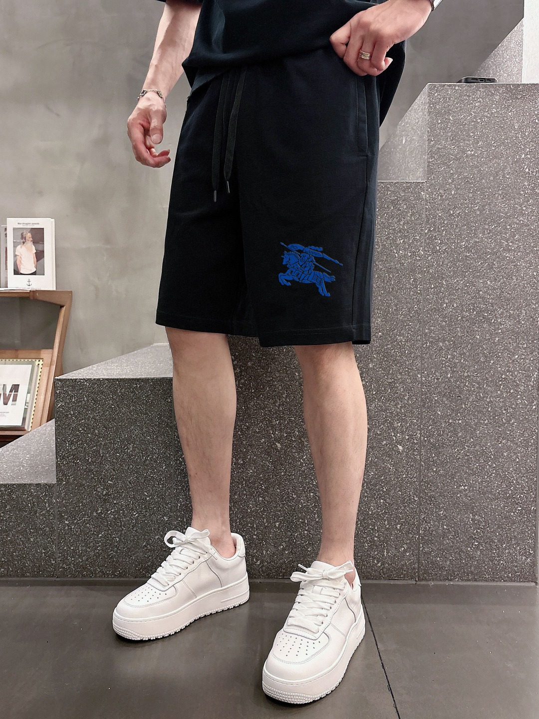 巴宝莉 🔥🔥高端定制 2026春夏新款首发专柜最新款短袖短裤休闲套装 重工凹凸图案设计 领子袖子做破洞设