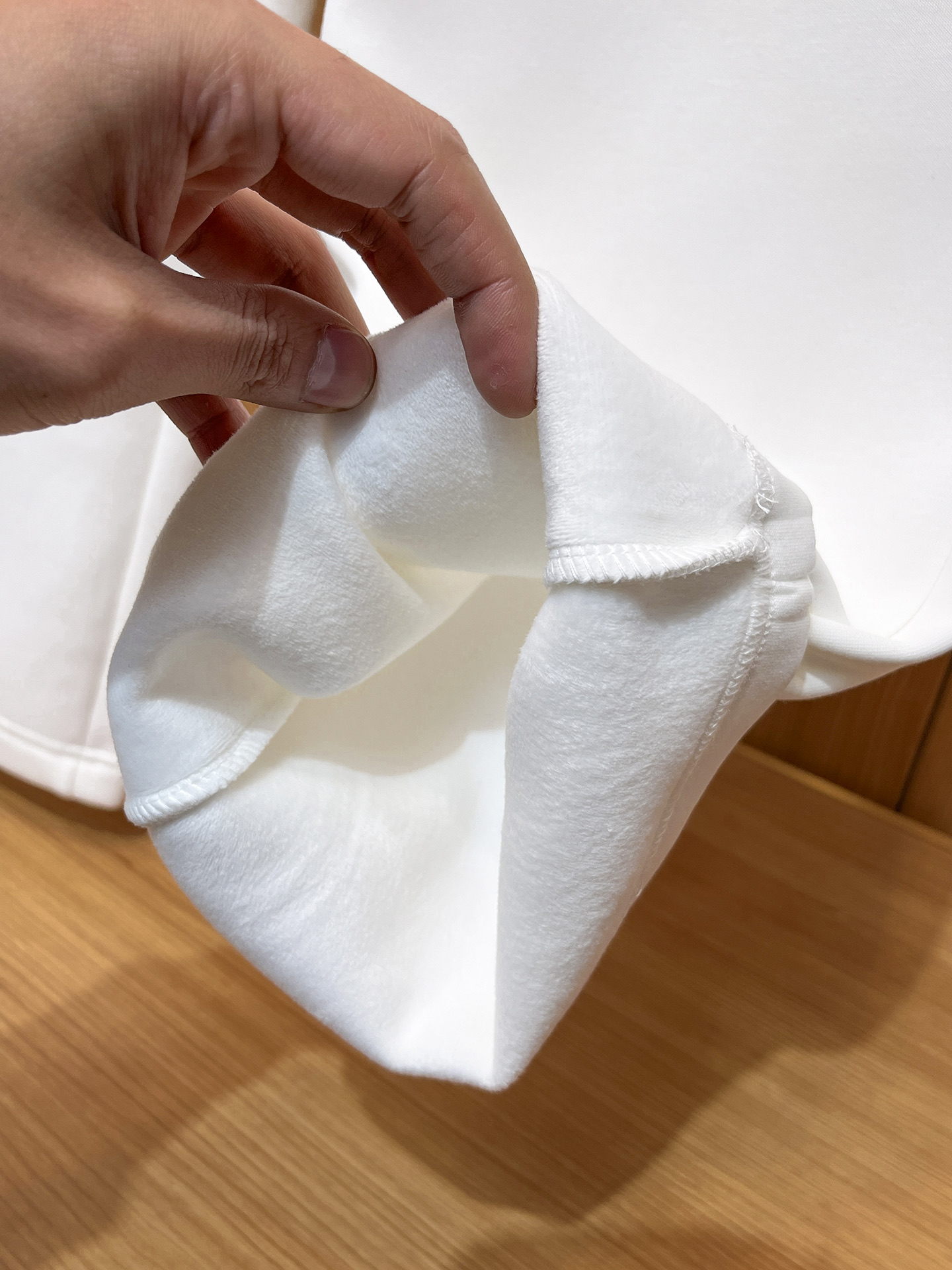 🔥 普拉达 SS秋冬加绒 直筒微阔版型保暖不显臃肿 🔥新品时尚直筒休闲裤，臻选优质纯棉加绒面料打造，保暖