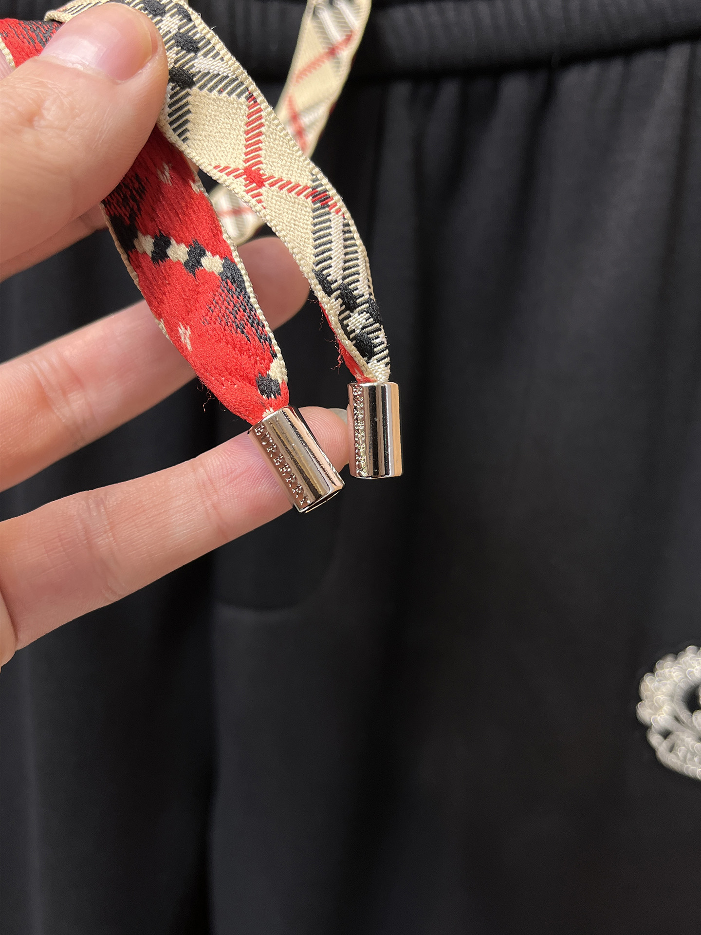 🔥 巴宝莉 SS秋冬加绒 直筒微阔版型保暖不显臃肿 🔥新品时尚直筒休闲裤，臻选优质纯棉加绒面料打造，保暖