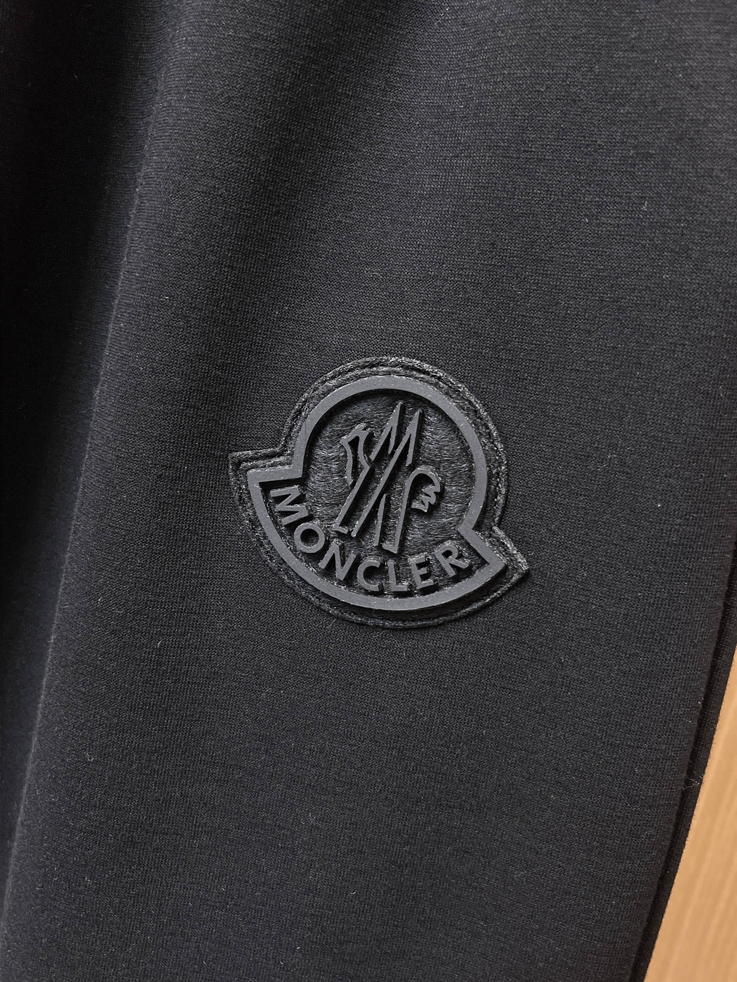 🔥 蒙口 SS秋冬加绒 直筒微阔版型保暖不显臃肿 🔥新品时尚直筒休闲裤，臻选优质纯棉加绒面料打造，保暖舒