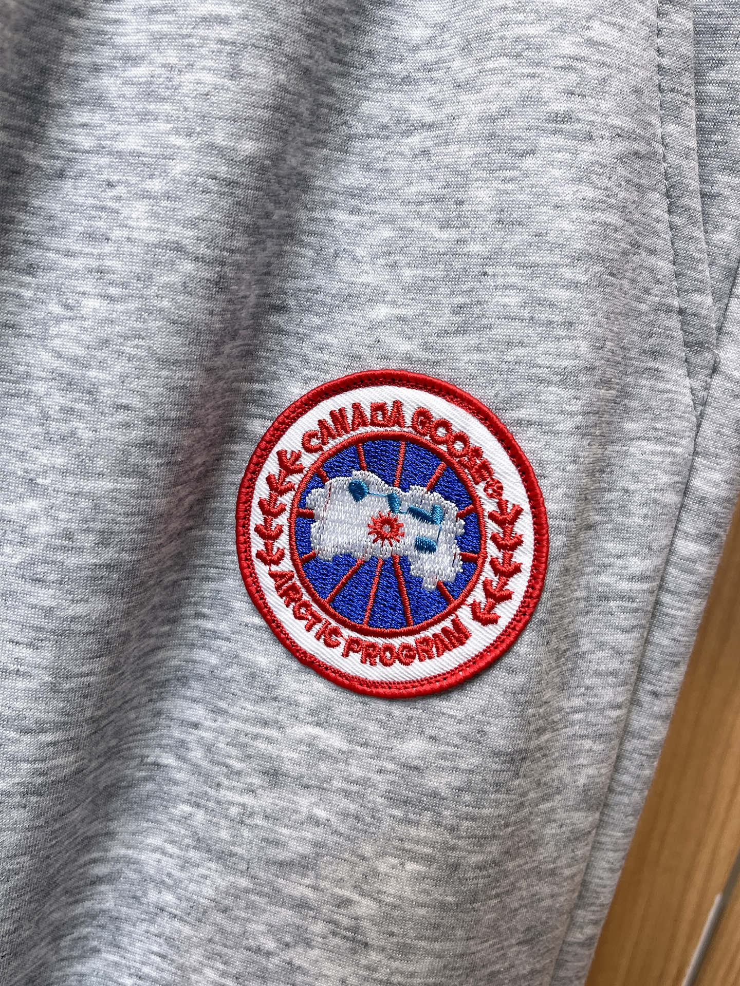 🔥 加拿大鹅 SS秋冬加绒 直筒微阔版型保暖不显臃肿 🔥新品时尚直筒休闲裤，臻选优质纯棉加绒面料打造，保