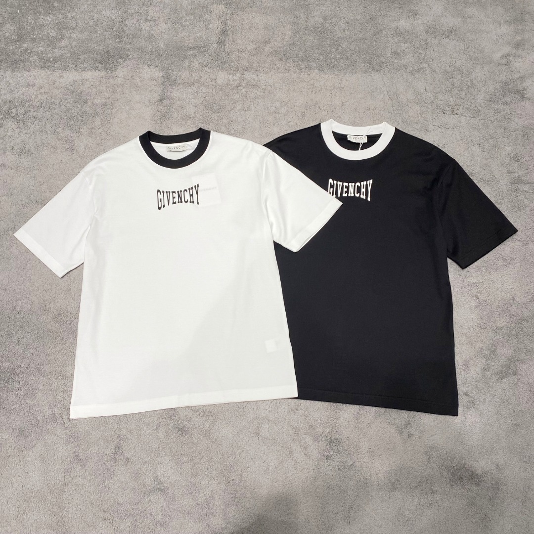 NO:123887,Givenchy's new spring and summer new style in the first counter, the latest short-sleeved round-neck T-shirt, high-end customization, avant-garde and fashionable design!  Brand logo heavy craft design, high-end customized mercerated cloud cotton fabric, soft feel, comfortable to wear, exquisite counter-level car line, fine workmanship, invincible and handsome upper body effect!  A must-have item for handsome men!  Color black white Number M-3XL AAA4, given, T-shirt,tees,t-shirt,alexander wang19860909纪梵希 2025春夏新款首发专柜最新款短袖圆领T恤 高端订制 设计前卫时尚！品牌logo重工艺设计 高端定制丝光云朵棉面料.手感柔软.穿着舒适.专柜级别精致车线.做工精细.上身效果无敌帅气！型男必备单品！ 颜色黑色 白色 码数M-3XL AAA4,,givenchy,T-shirt,tees，t-shirt,alexander wang,Men's clothing