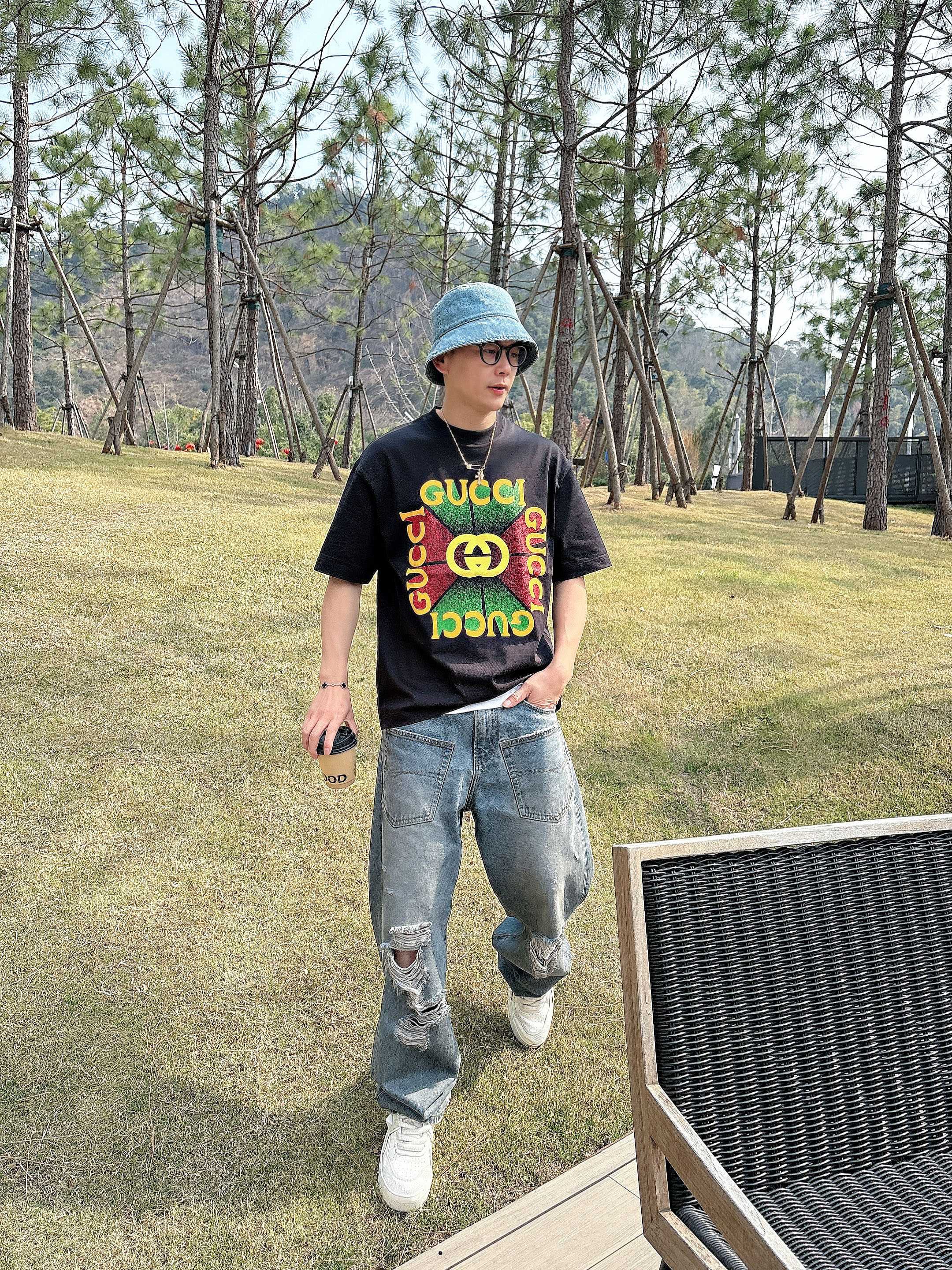    古驰 2025春夏新款首发专柜最新款短袖圆领T恤 高端订制 设计前卫时尚！品牌logo重工艺设计 