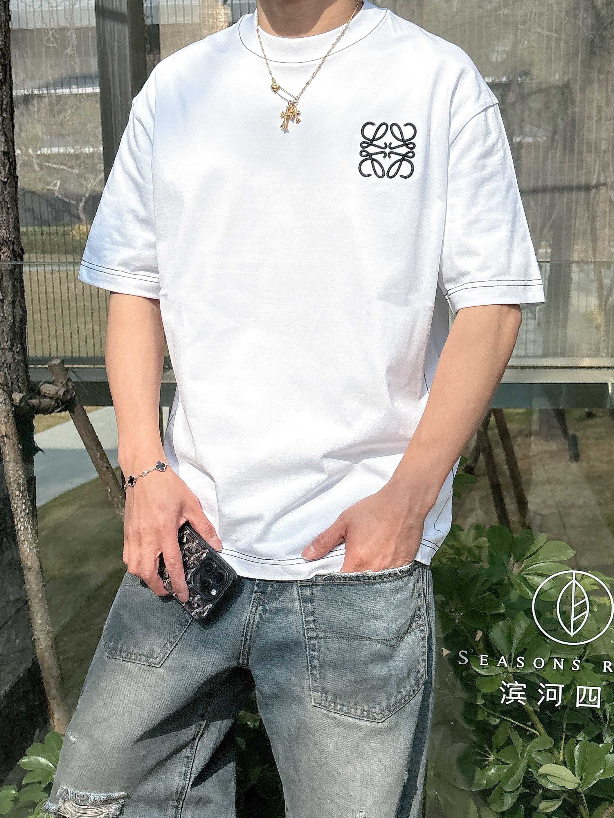    罗意威 2025春夏新款首发专柜最新款短袖圆领T恤 高端订制 设计前卫时尚！品牌logo重工艺设计