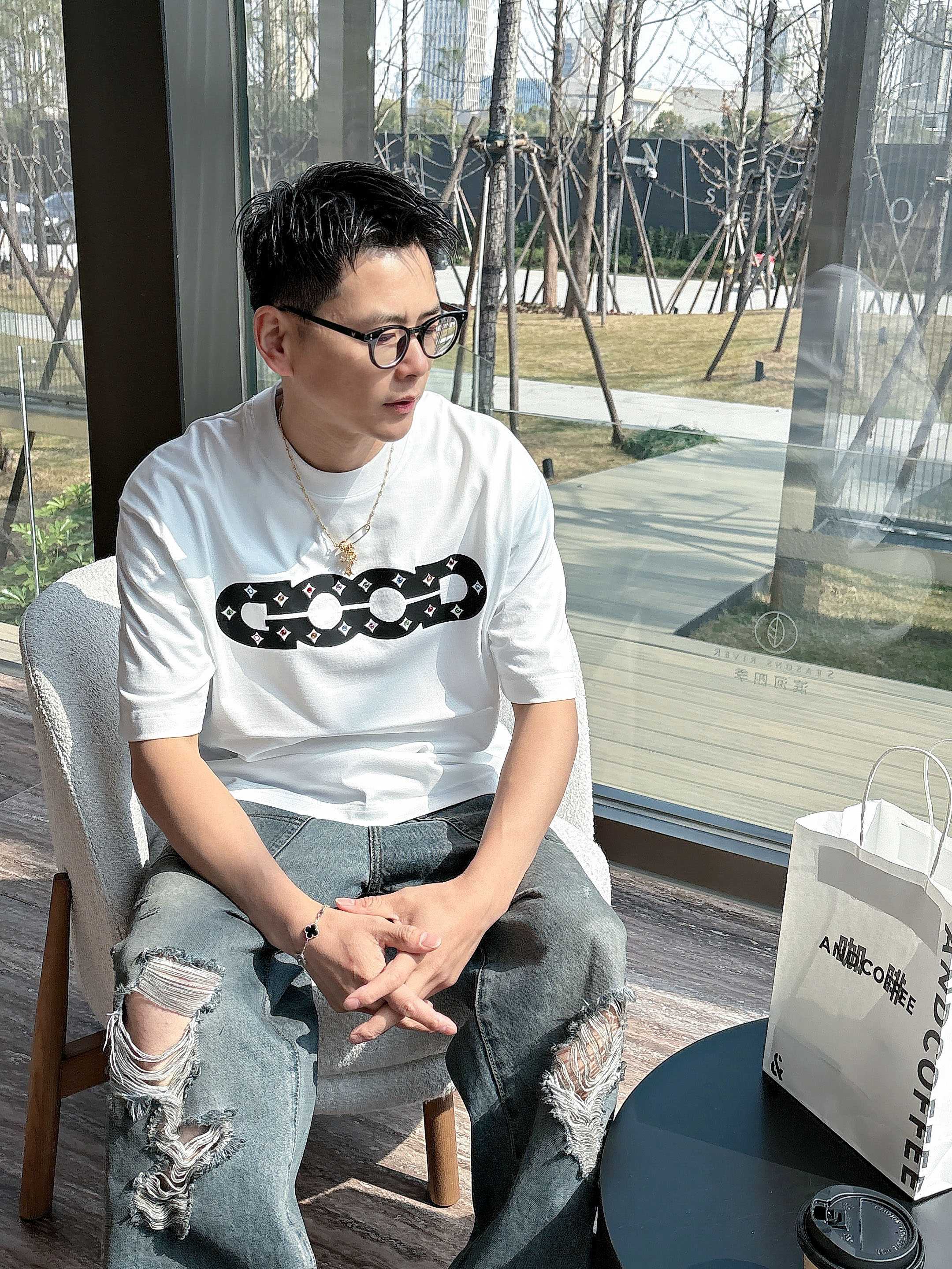     GOODBRAND  2025春夏新款首发专柜最新款短袖圆领T恤 高端订制 设计前卫时尚！品牌l